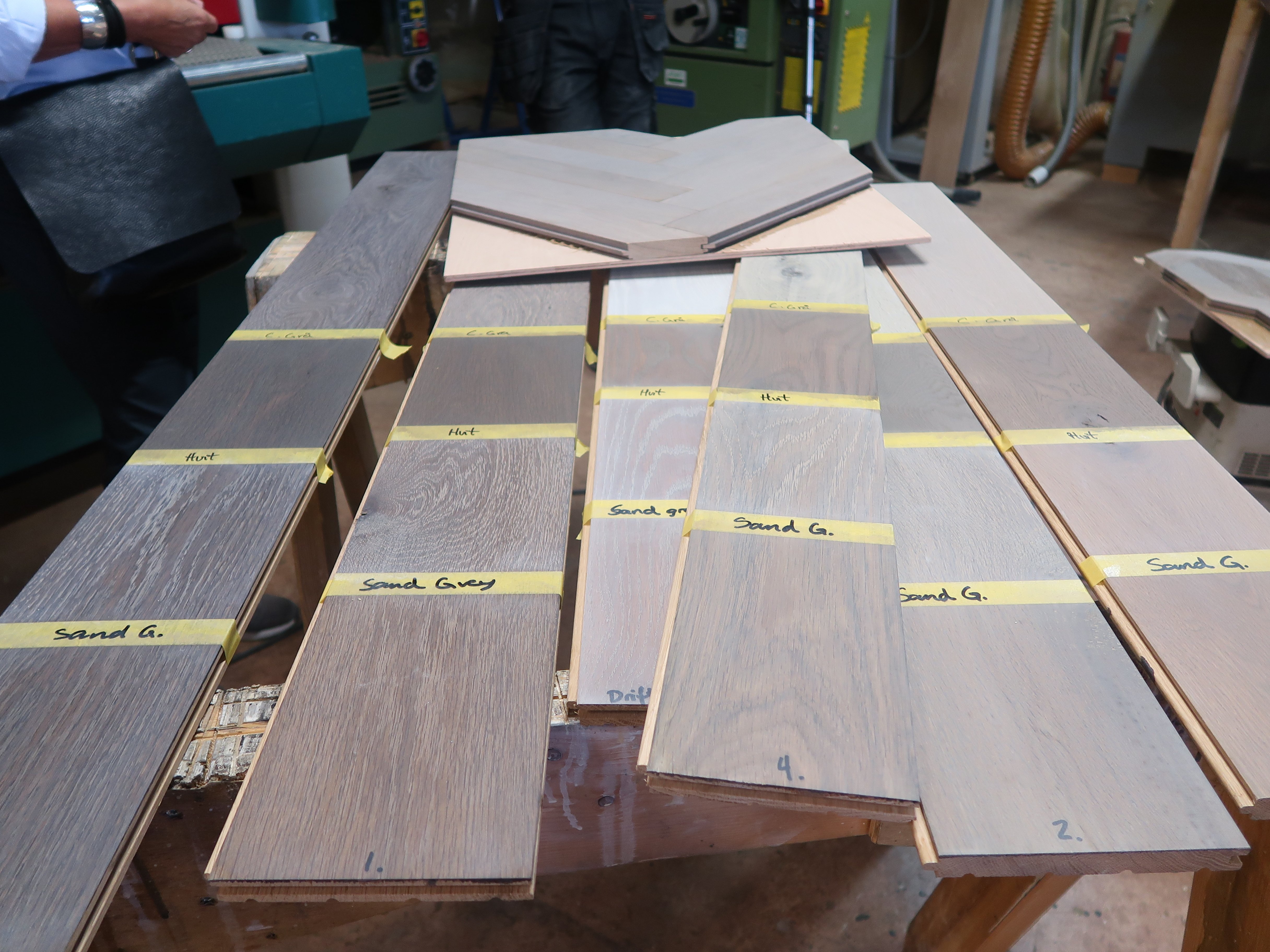 Fargeprøver på gulv