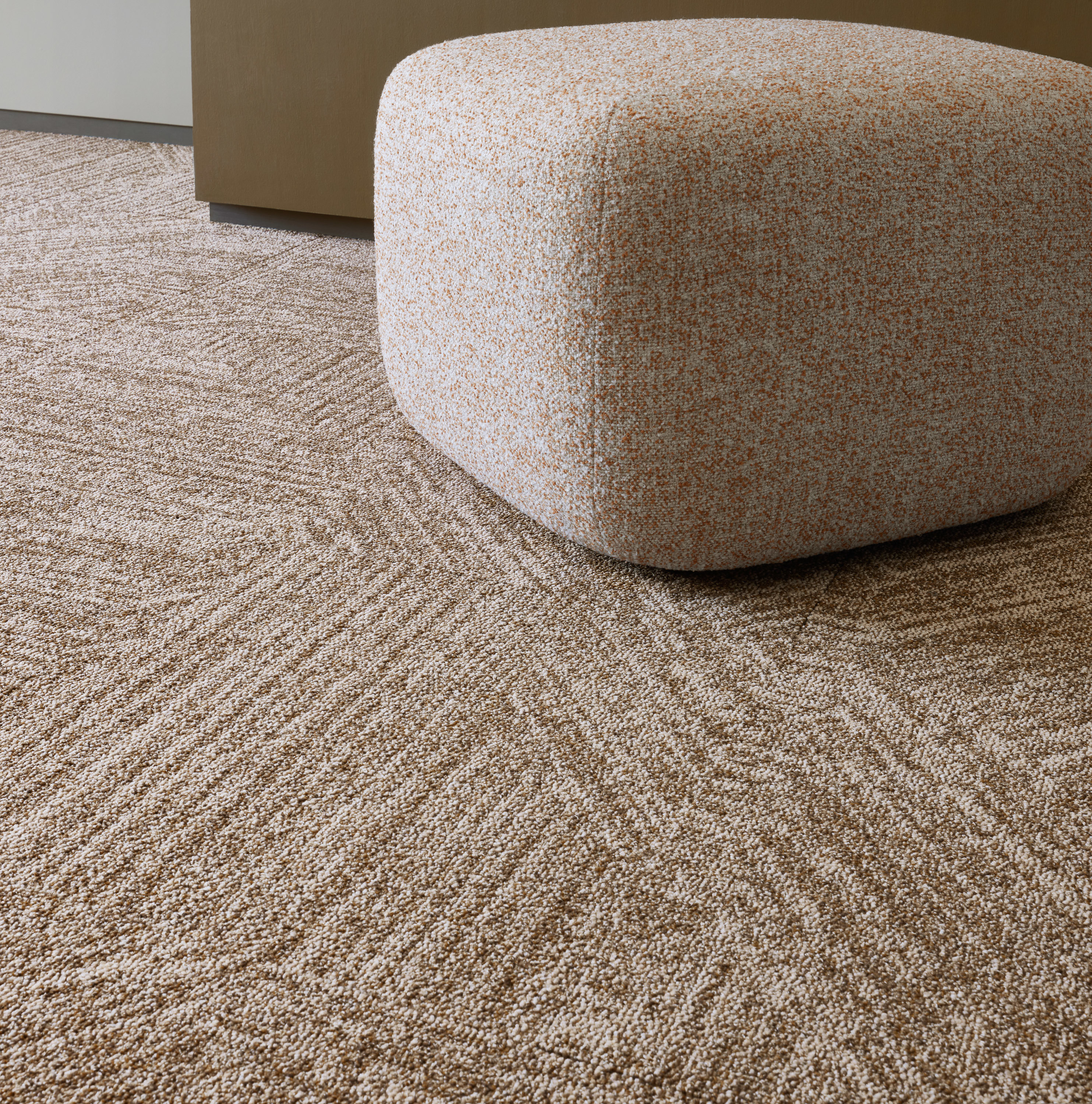 hvit puff teppe gulv