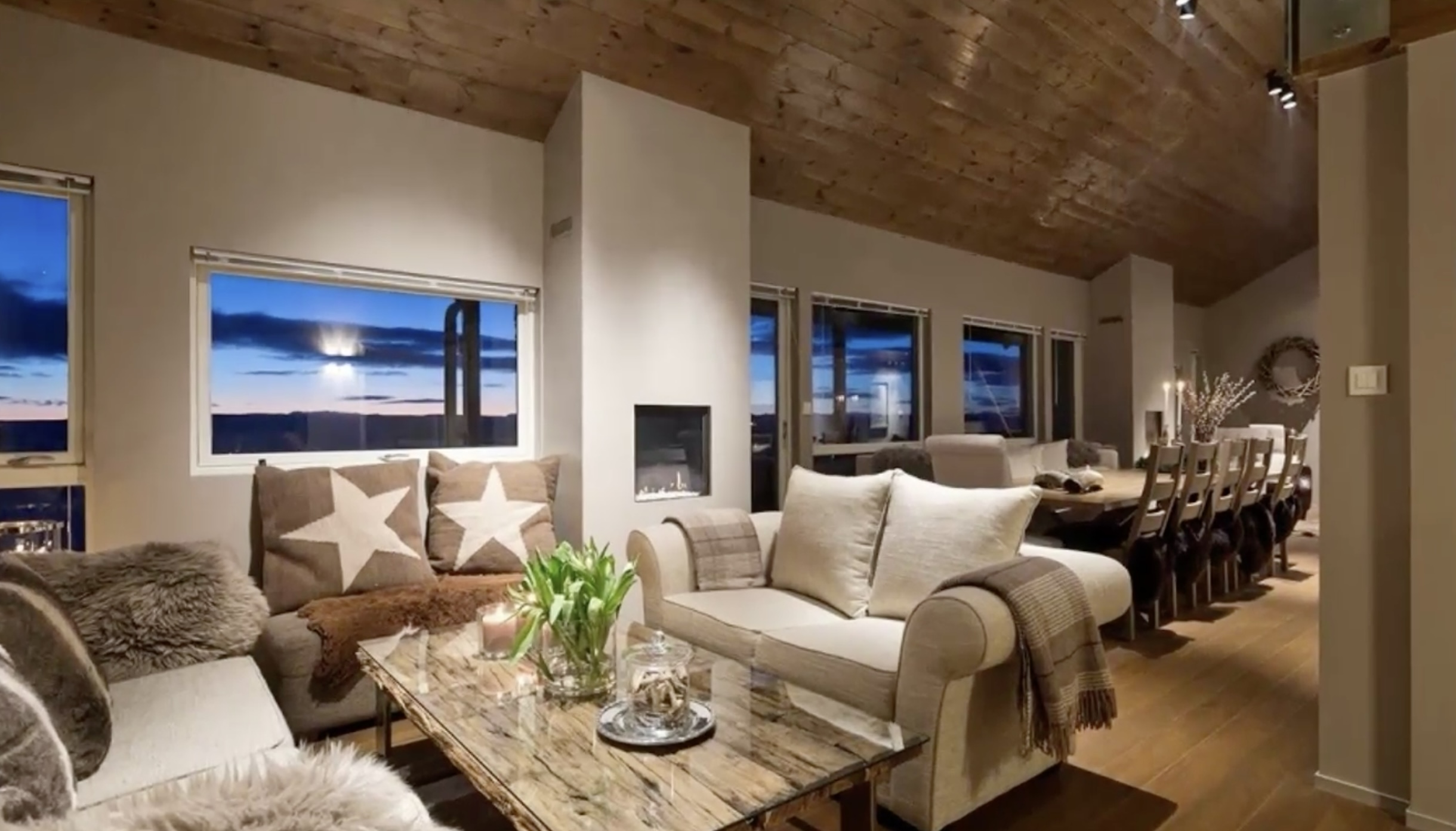 hvitt beige stue hytte vindu