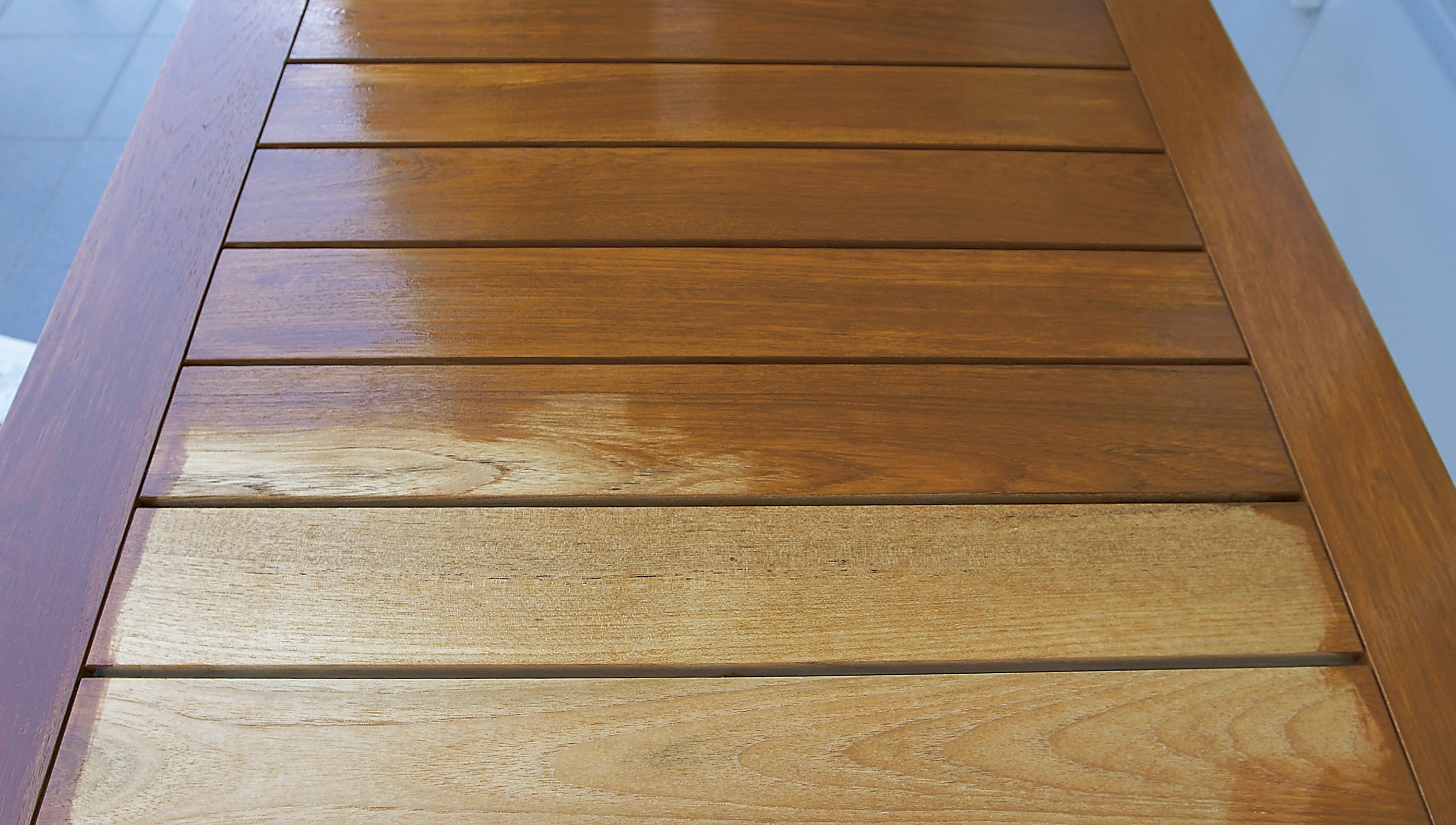 Kan innemøbelet stå ute?