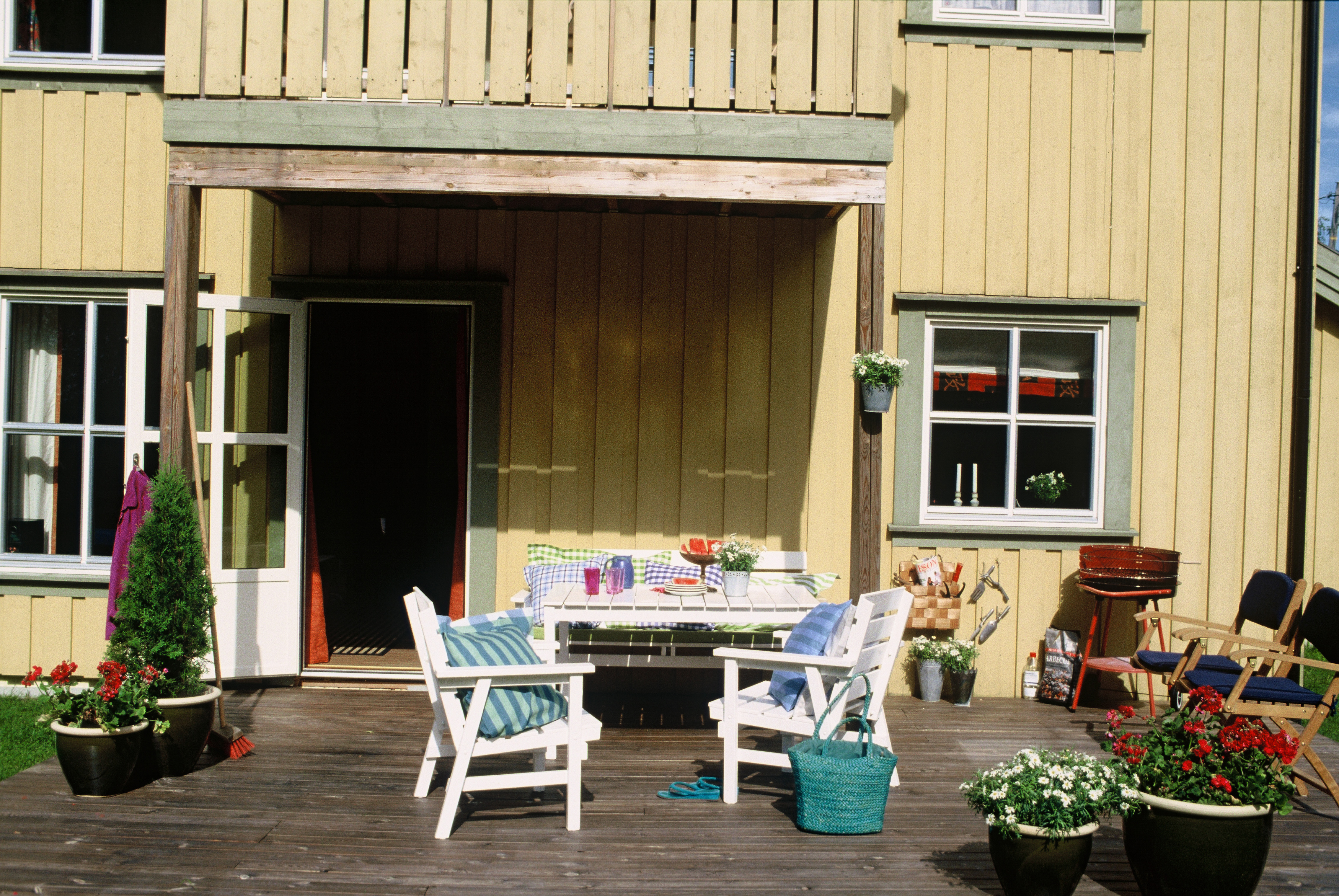 Vask terrassen hver vår