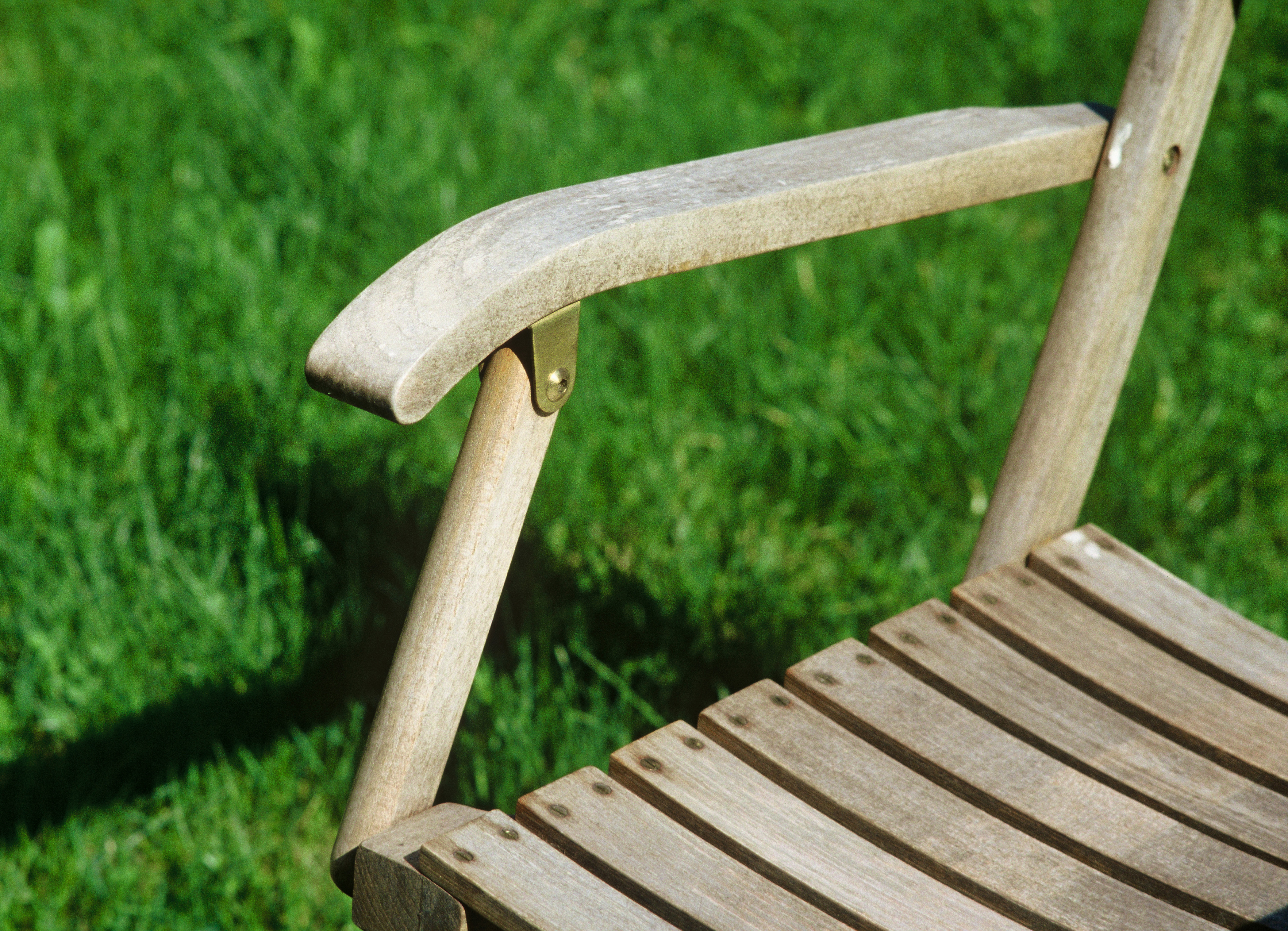 Værbitt utseende til nye møbler