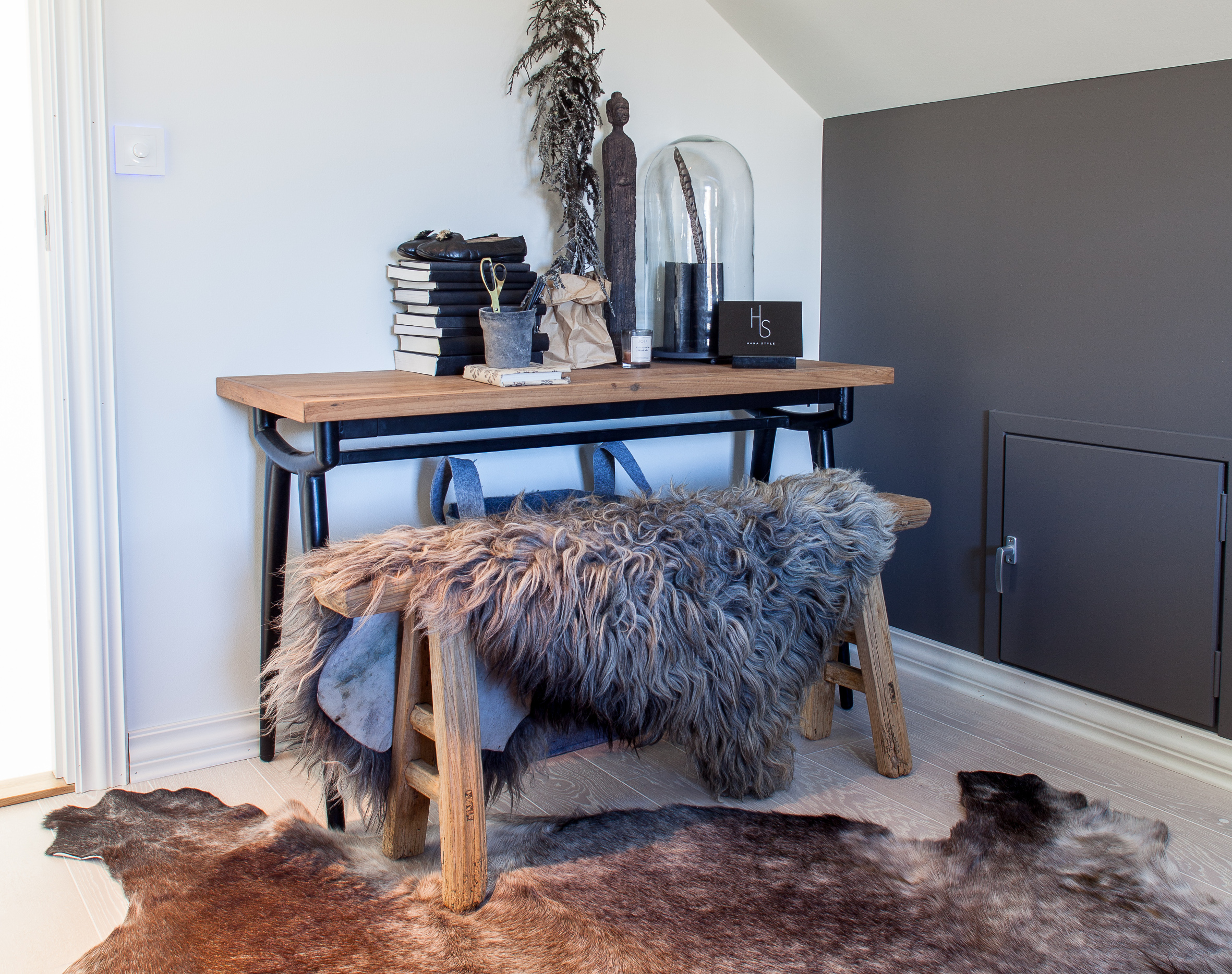 LUNT HJ&Oslash;RNE P&Aring; SOVEROMMET Ta med hjem kun det m&oslash;belet eller den gjenstanden du virkelig falt for i butikken, og pr&oslash;v det ut hjemme. Kanskje havner det p&aring; et helt annet sted enn det du hadde planlagt!