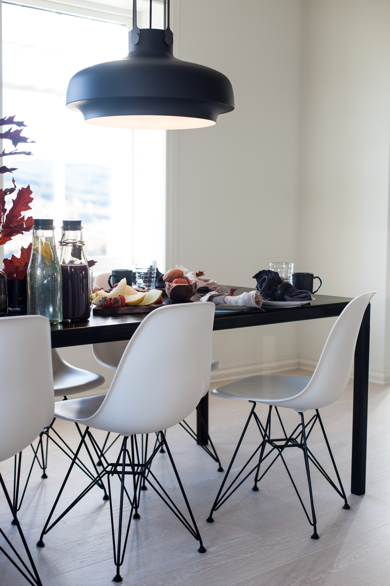 SMAKELIG Mat og oppdekning byr p&aring; farger som pirrer sansene.