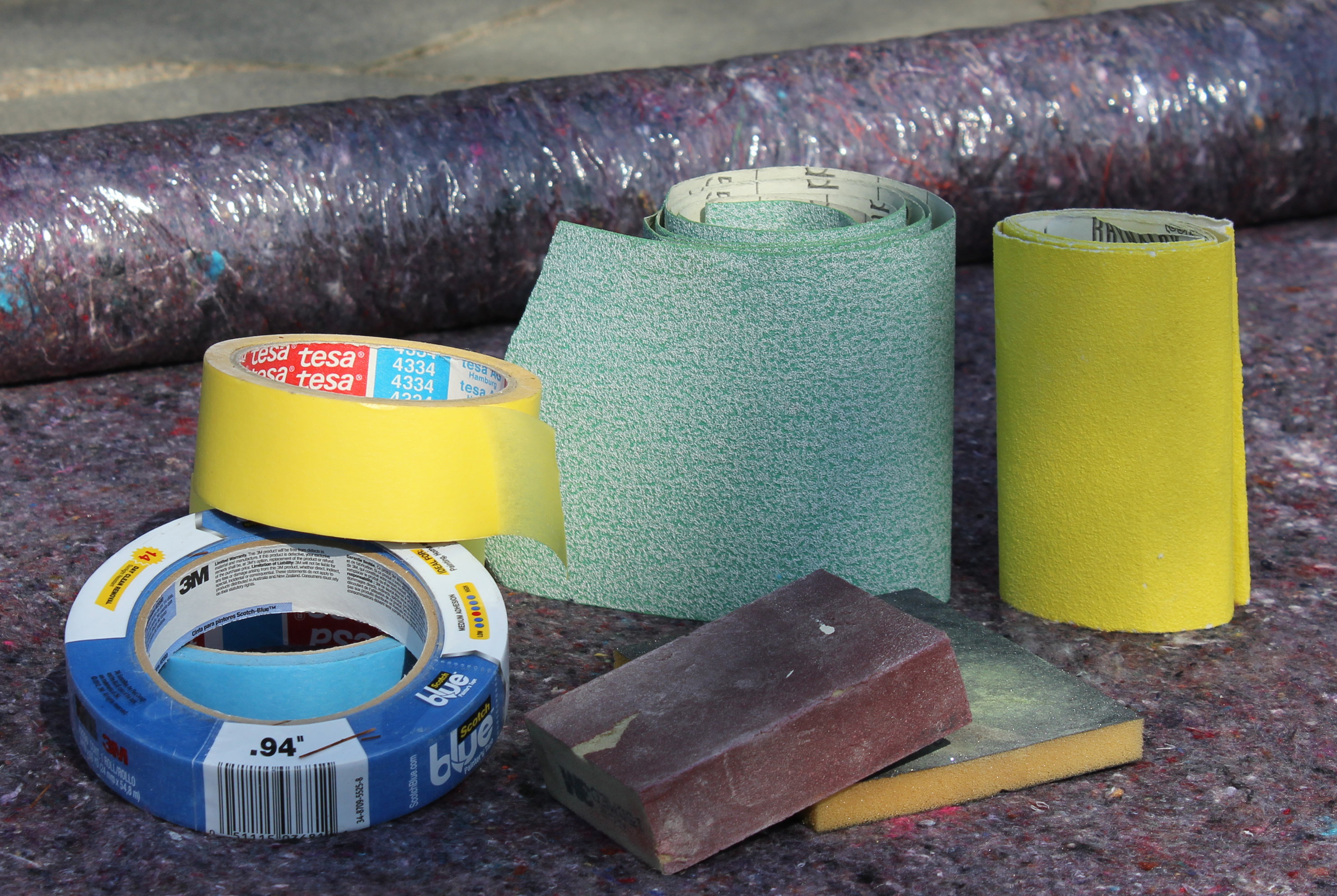 Spør i butikken om hvilke typer tape, slipepapir og slipeklosser som passer til den jobben du skal gjøre.     