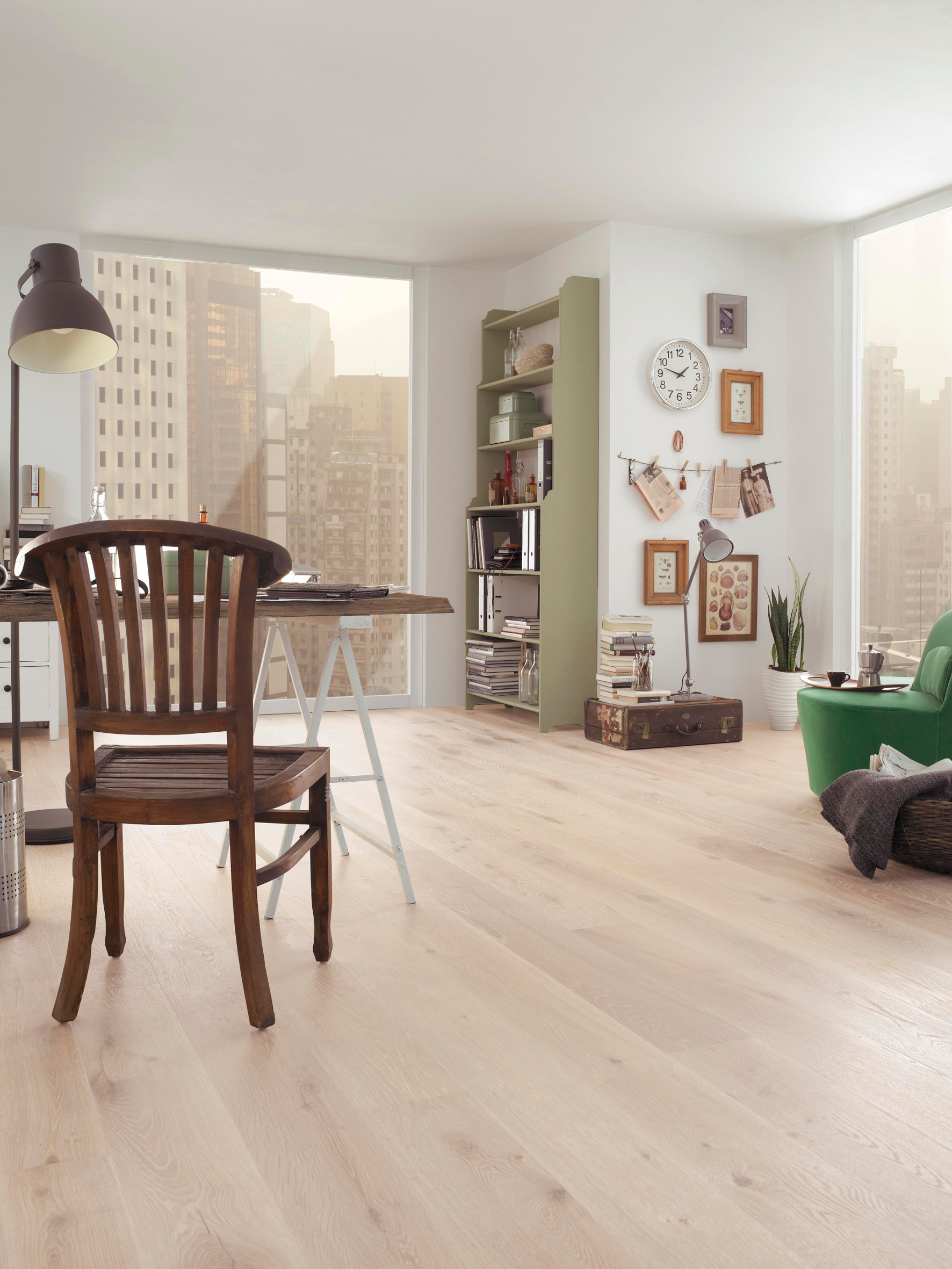 Heritage har en dypb&oslash;rstet overflate.