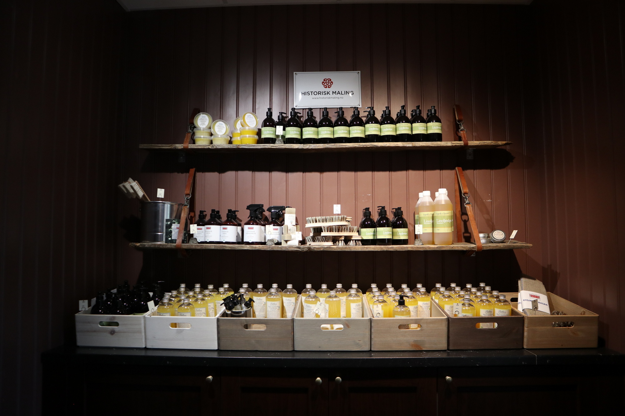 Linoljesåpe er en naturlig, miljøvennlig og effektiv rengjøringssåpe som kan brukes til alt.