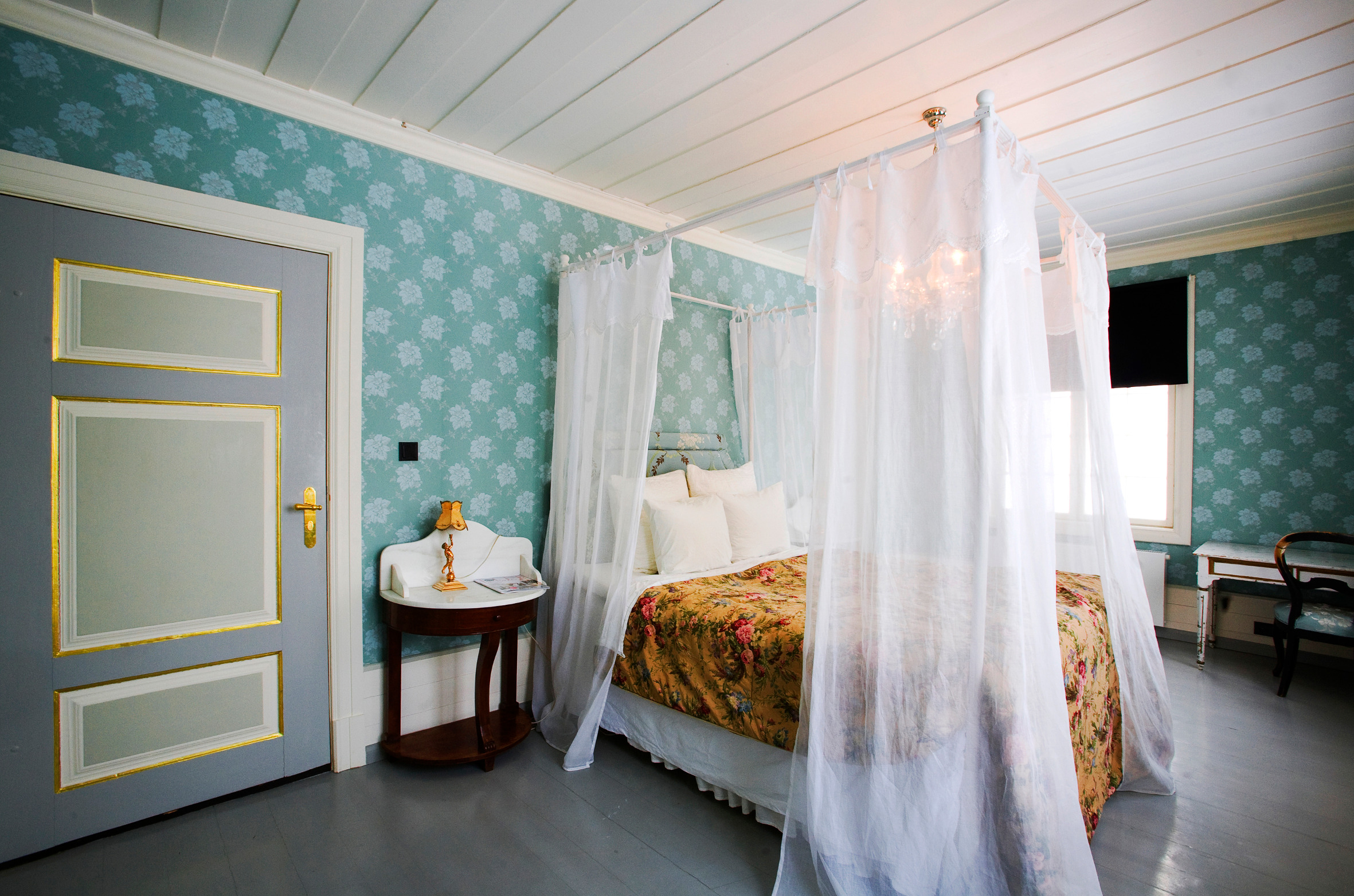 Med historien på veggene