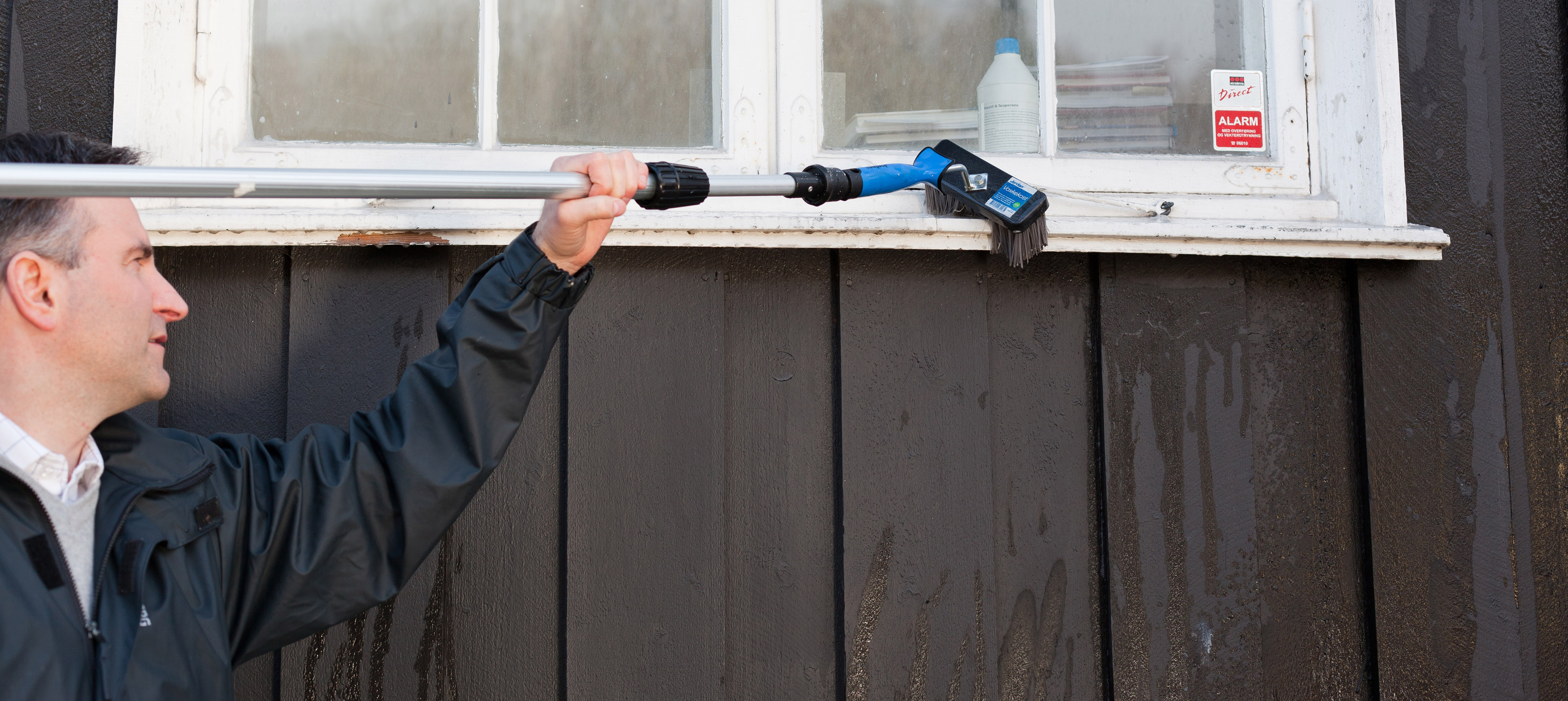 Skrubb skitten vekk!