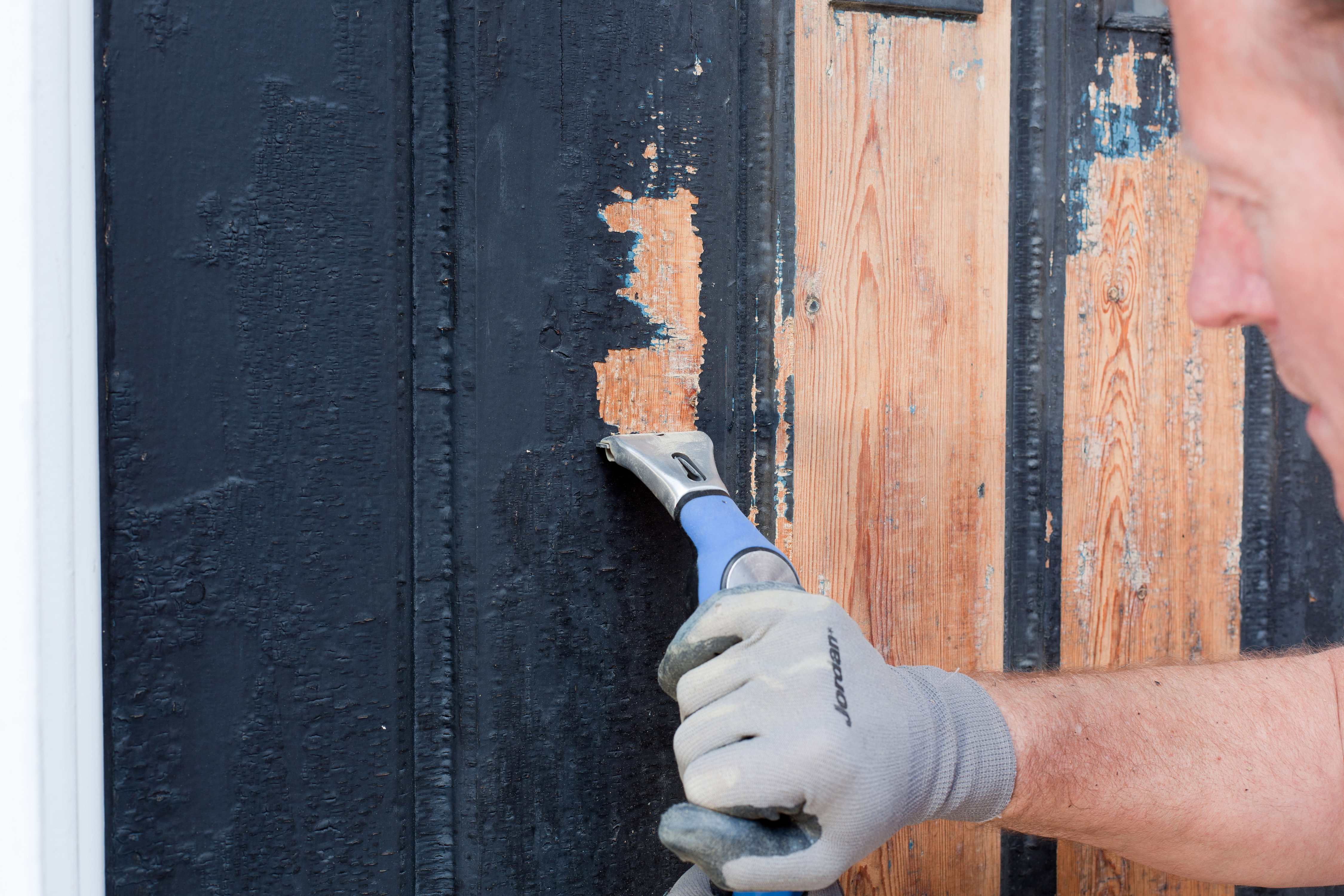 En god skrape forenkler jobben betraktelig.