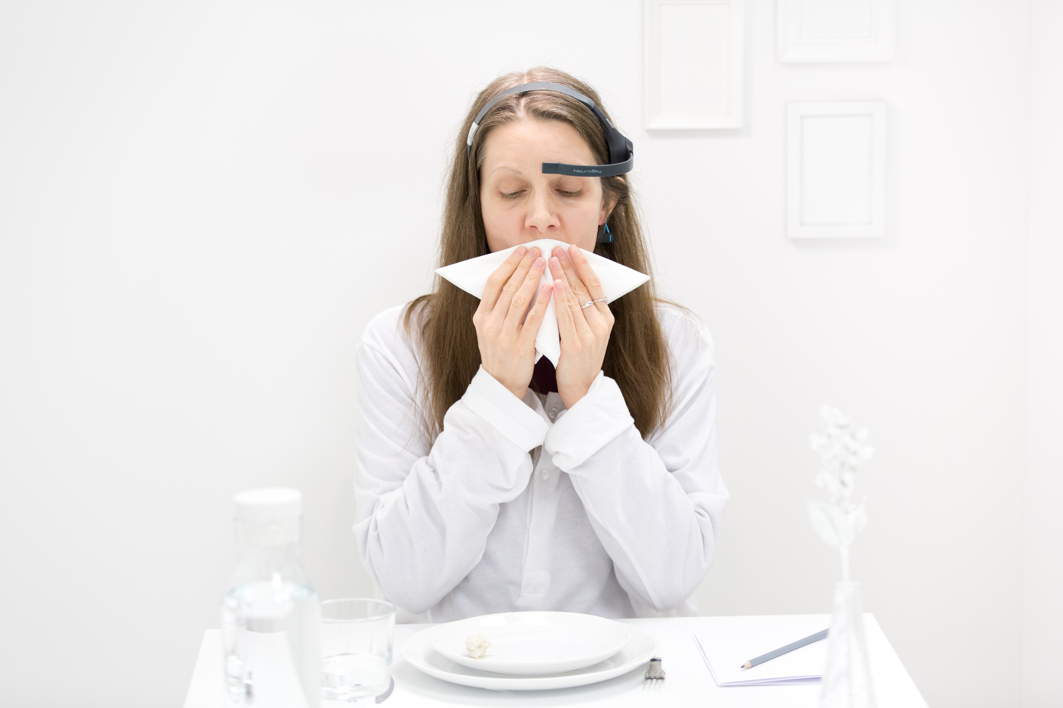 Hvitt viste ingen tydelige utslag på hjernebølgene, heller ikke noe særlig på puls.