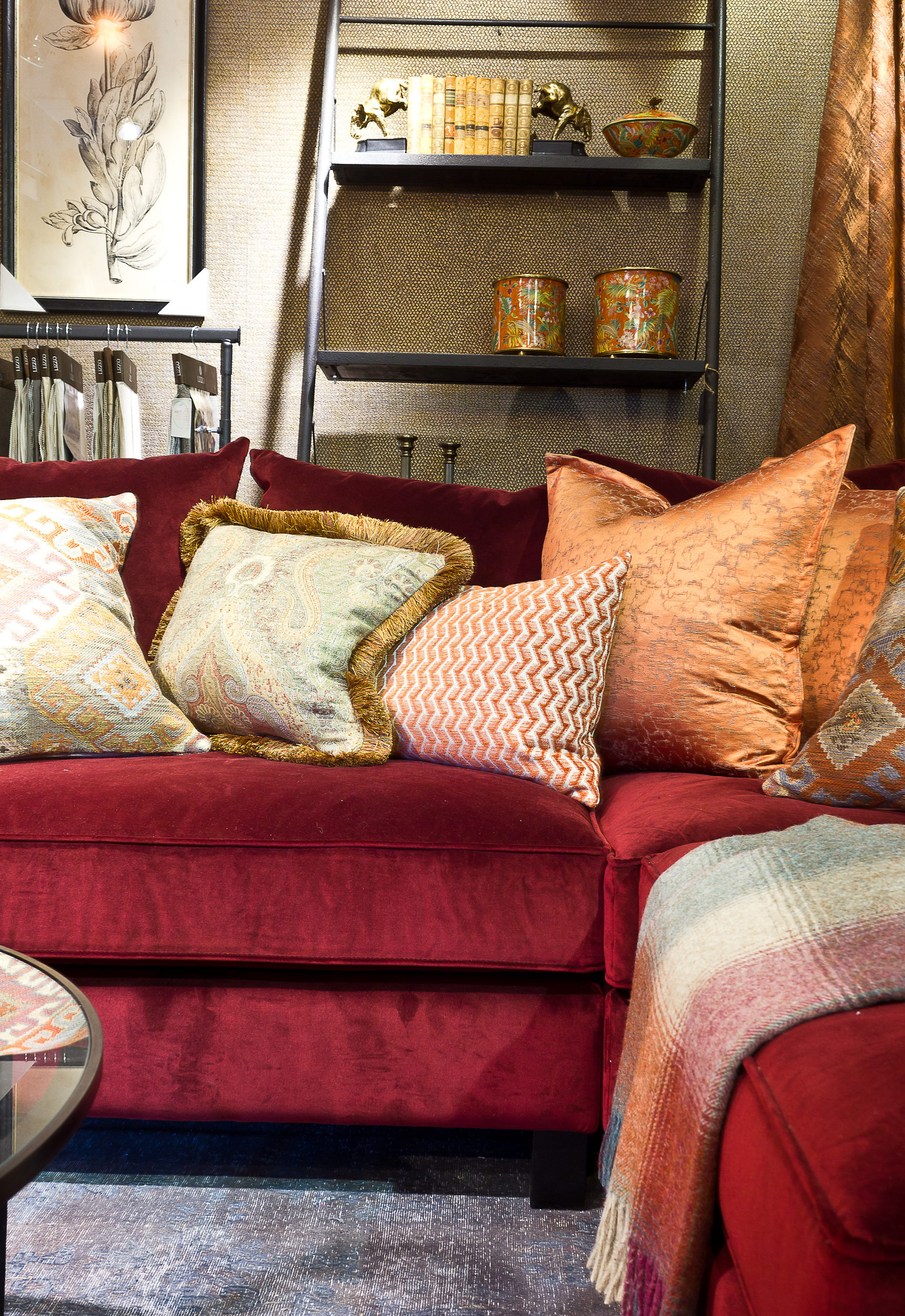 Myk, varm og mørk stue