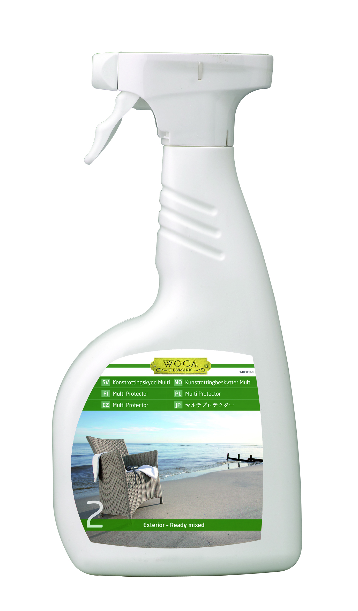 Sprayflasken gjør at middelet kommer til overalt, også på flettede møbler. 