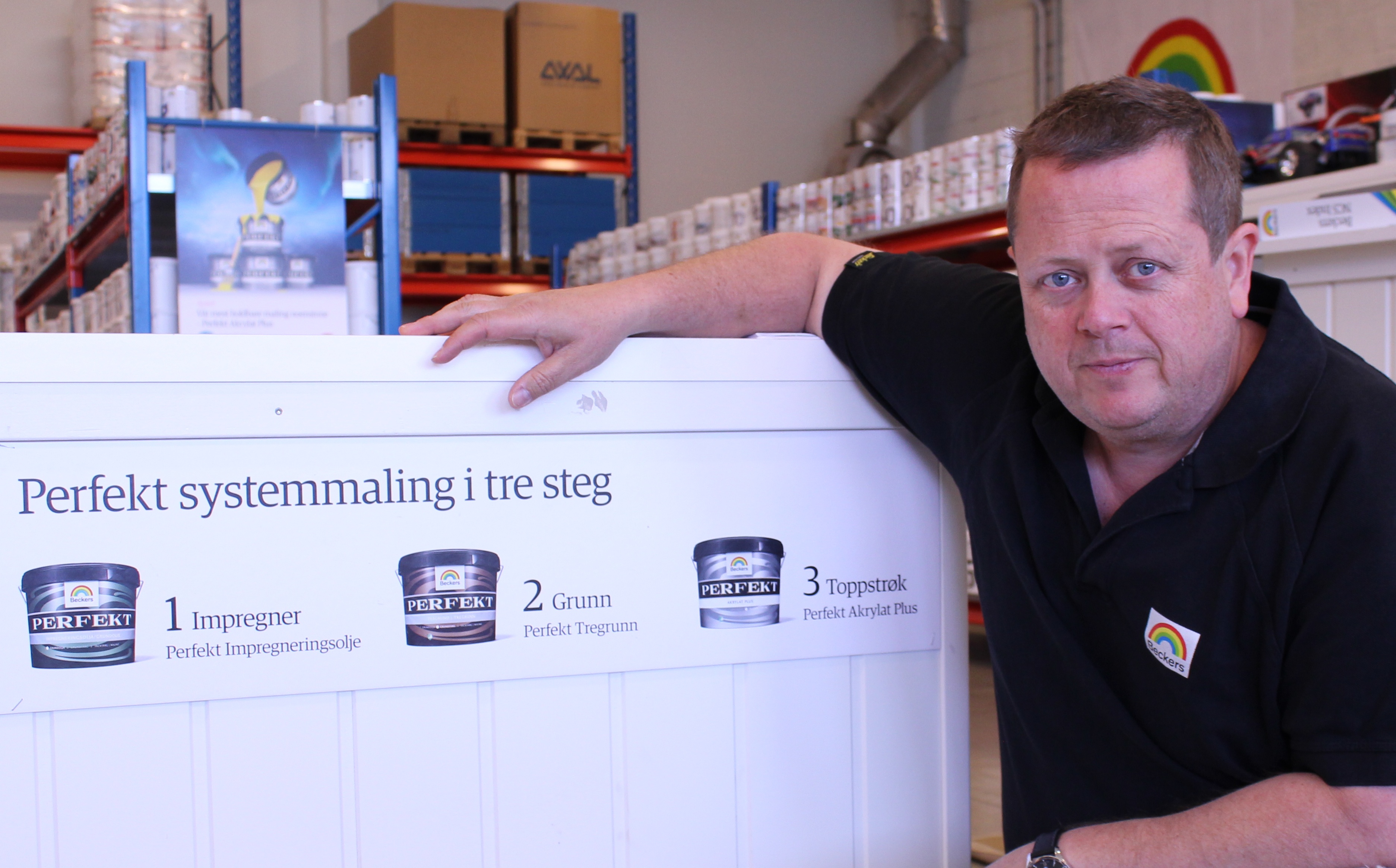 Profesjonelle malere holder seg til systemmaling, i følge butikksjef Tor Torvaldsen ved Beckers Pro-Center.