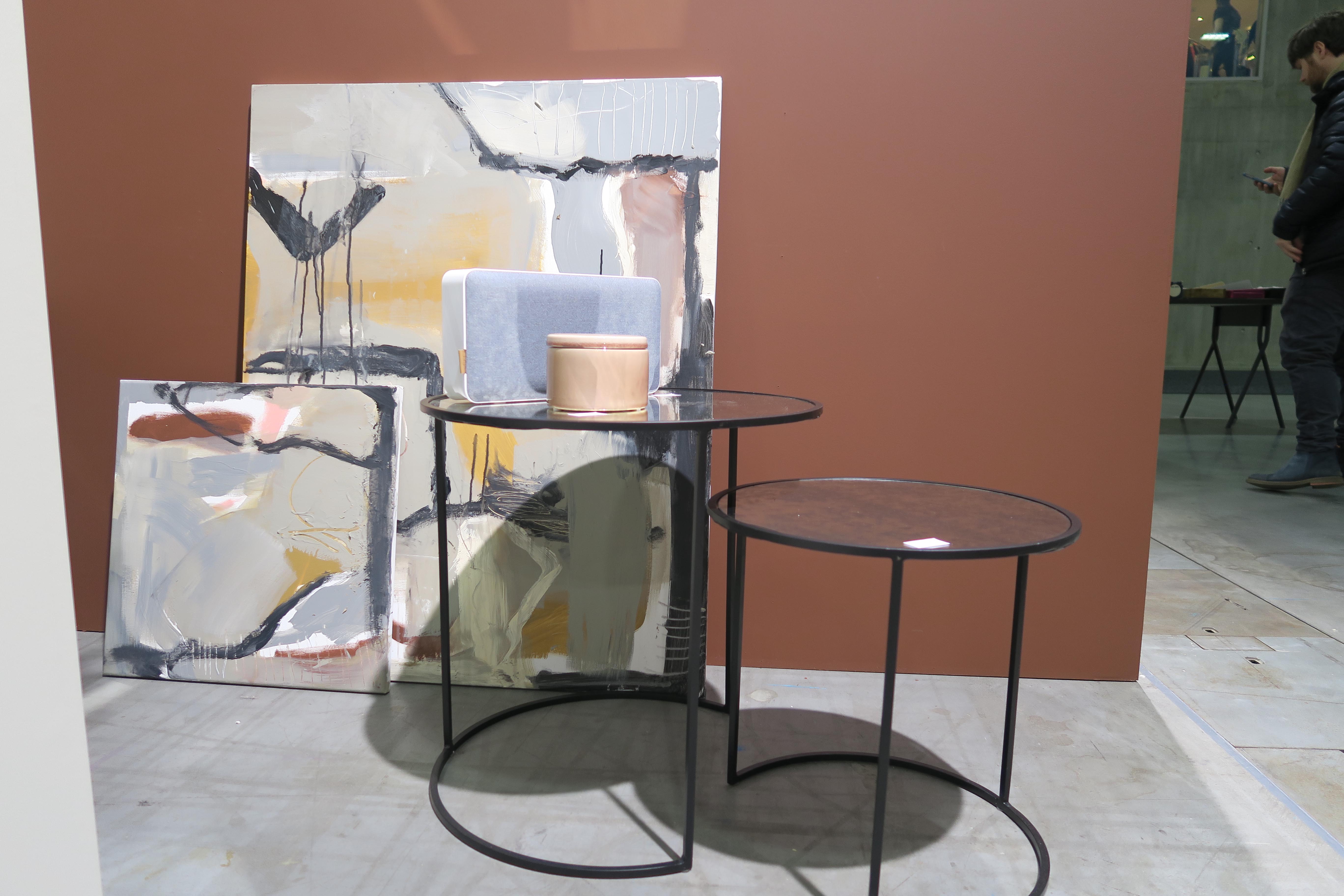 TENDENSER: Det var innslag av de rødbrune fargene også på tendensutstillingen stylet av interiørstylist og -konsulent Kirsten Visdal.