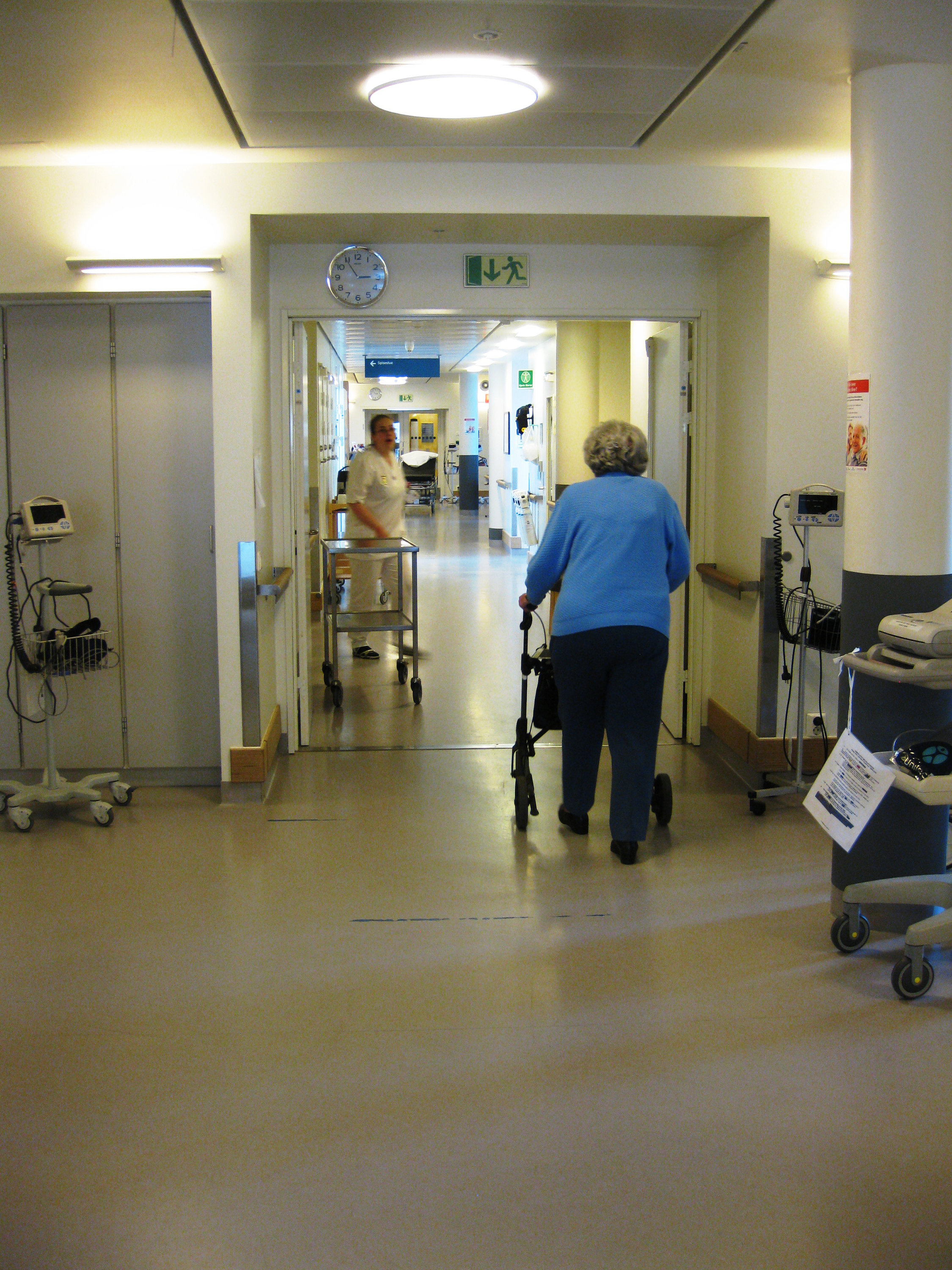 NYTT OMRÅDE:Eldreomsorgen er et nytt marked for leverandørene av sportsgulv. Fortsatt er mye å lære om god utforming og tilpasning til brukerne. Foto: Arne Nesje/SINTEF