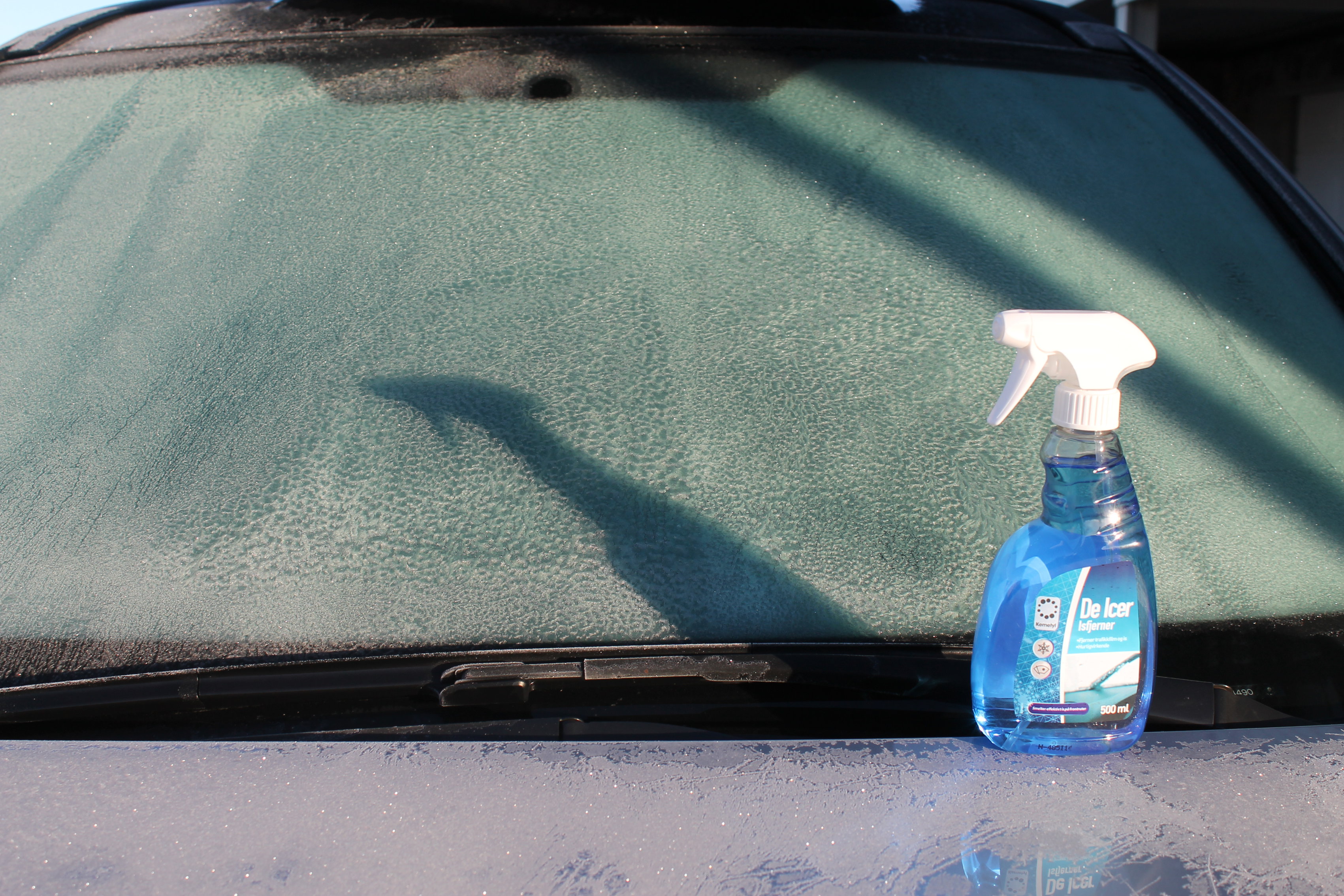 KVIKK START: &laquo;De Icer&raquo; fra Kemetyl gj&oslash;r kalde jobber kortere. Etter noen sekunder er du klar til &aring; kj&oslash;re av g&aring;rde.