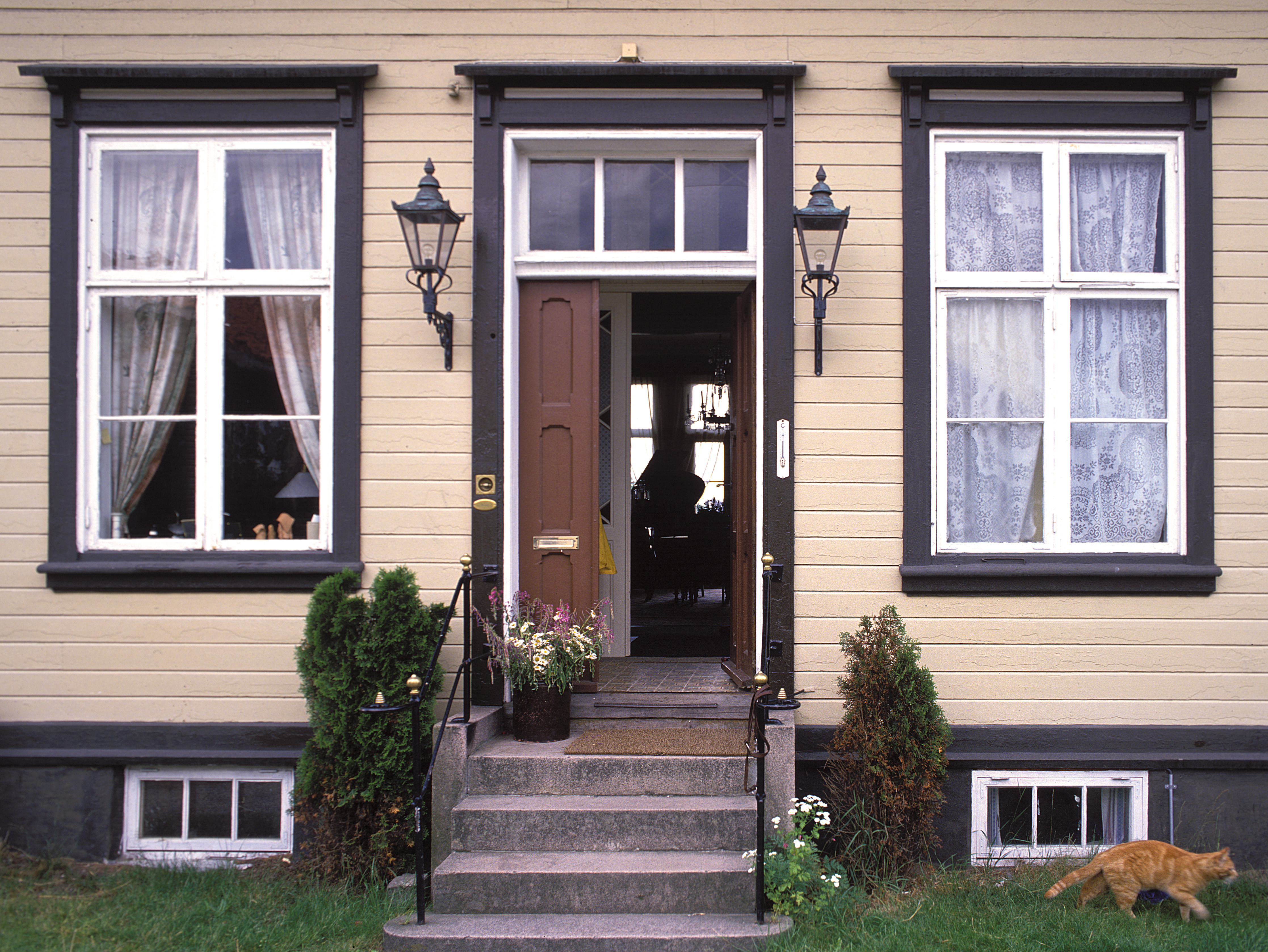 Oppussing av inngangsdøren