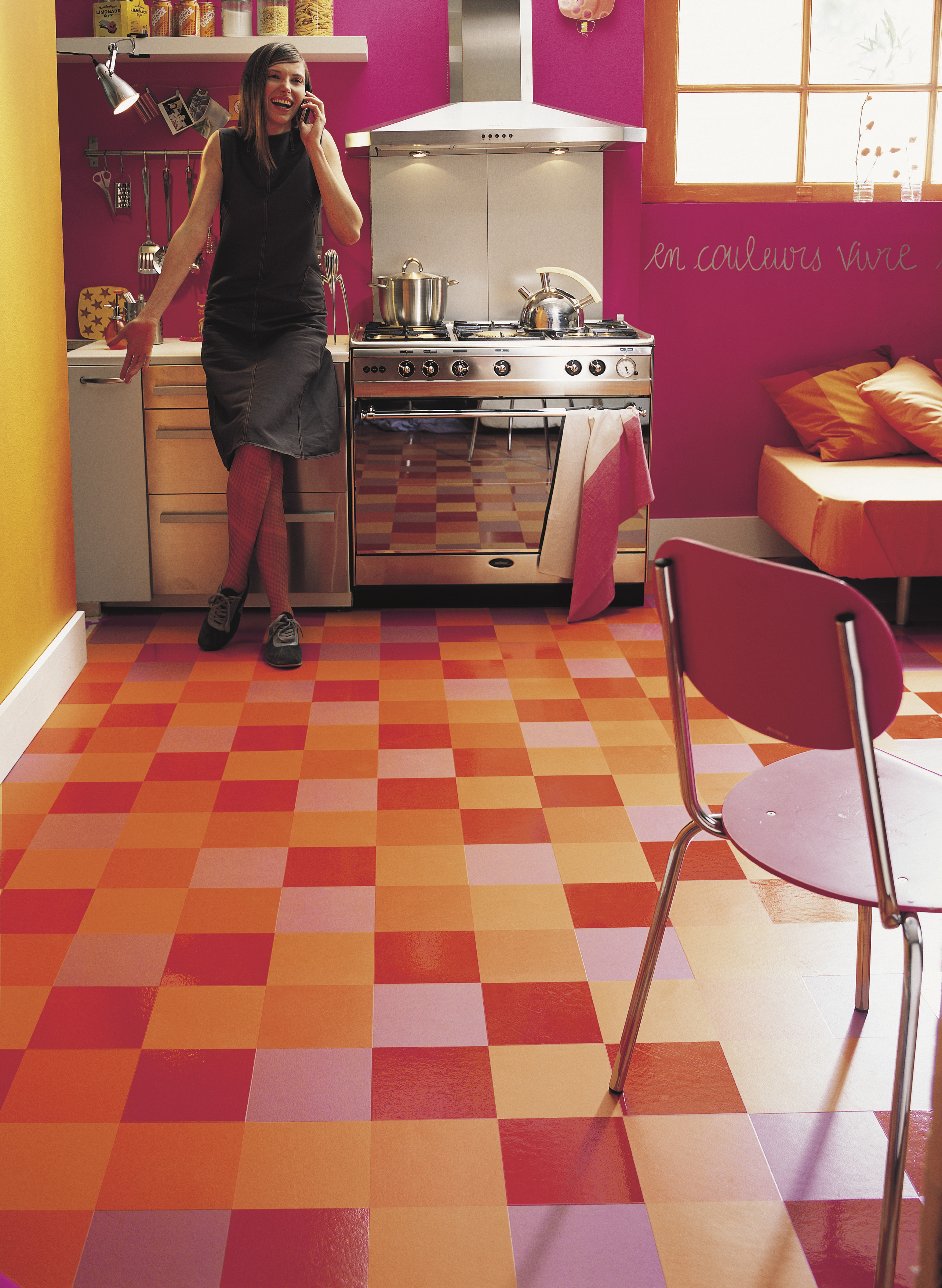 La gulvet innrede rommet