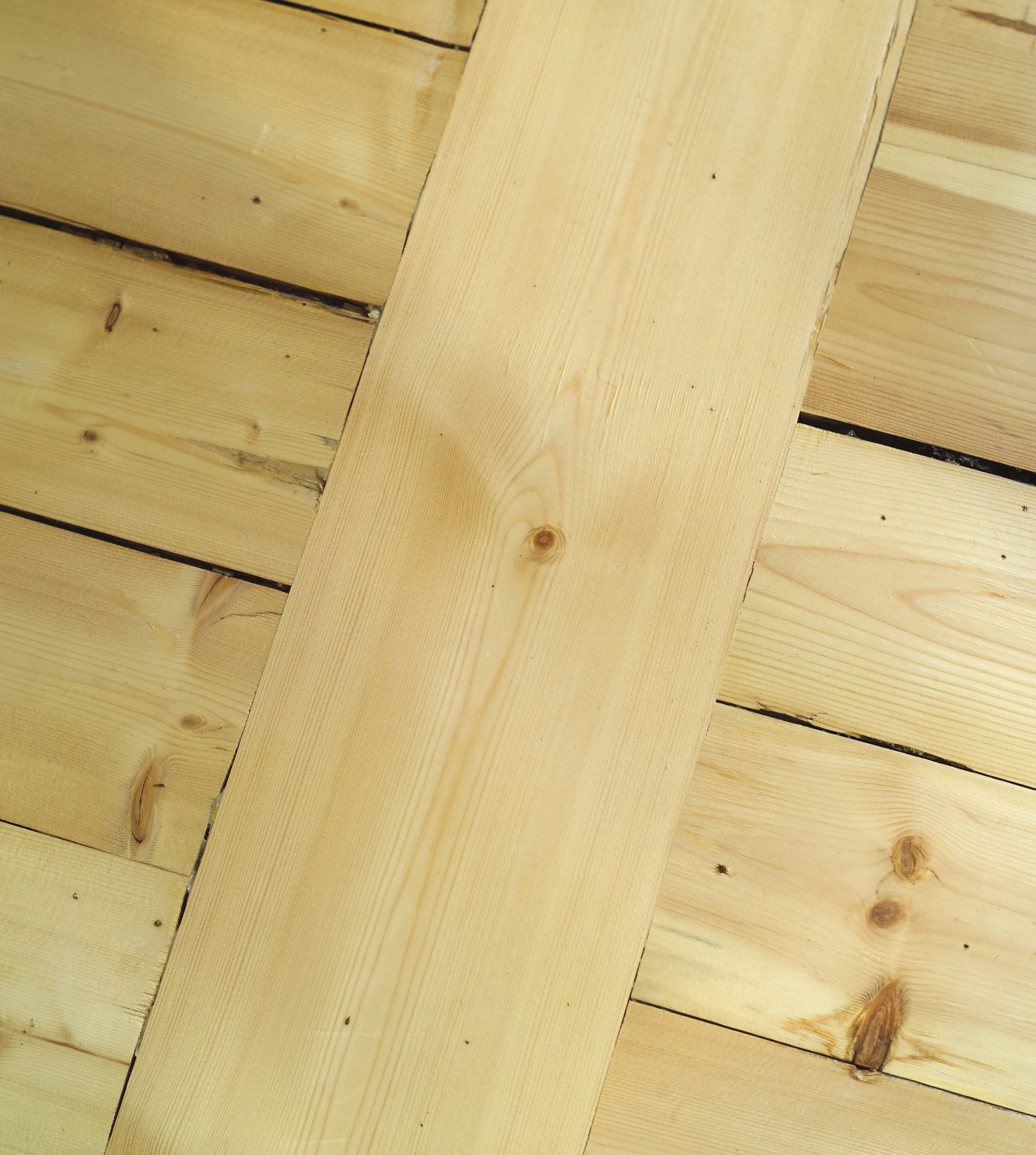 Fuge sprekker i tregulv