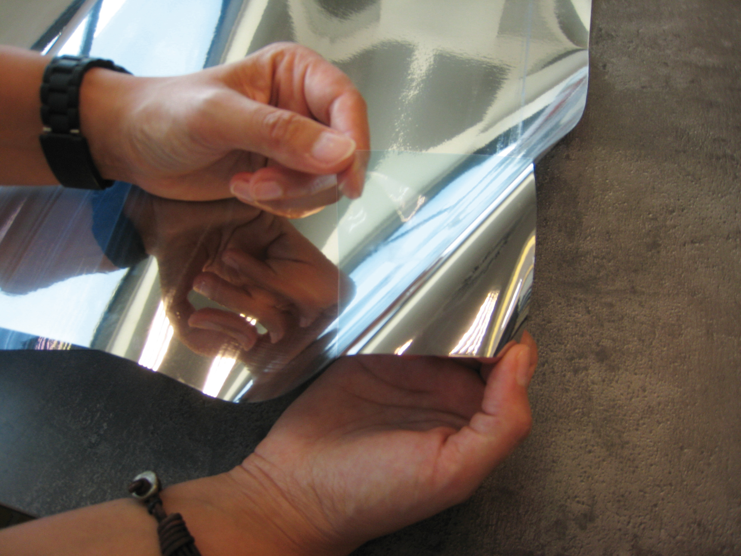 Lille speil på vinduet der