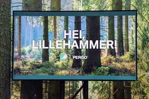 INSPIRERT AV NATUREN: Det belgiske selskapet Unilin, som blant annet har merkenavnet Pergo, har fått øynene opp for Lillehammer. De har tatt naturen fra området og preget den inn i sitt nye laminatgulv.