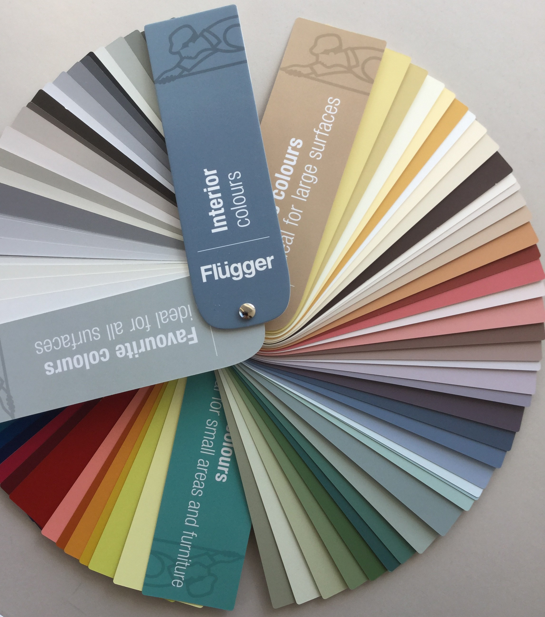 Fargeviften er delt inn i seksjoner, og består totalt av 100 intreriørfarger.