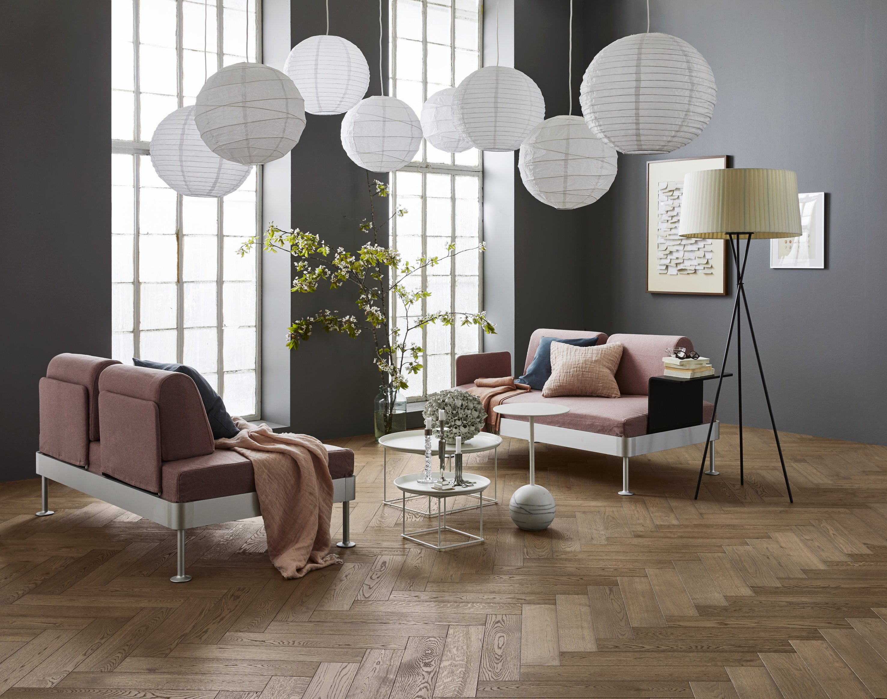 Mørk fiskebeinparkett