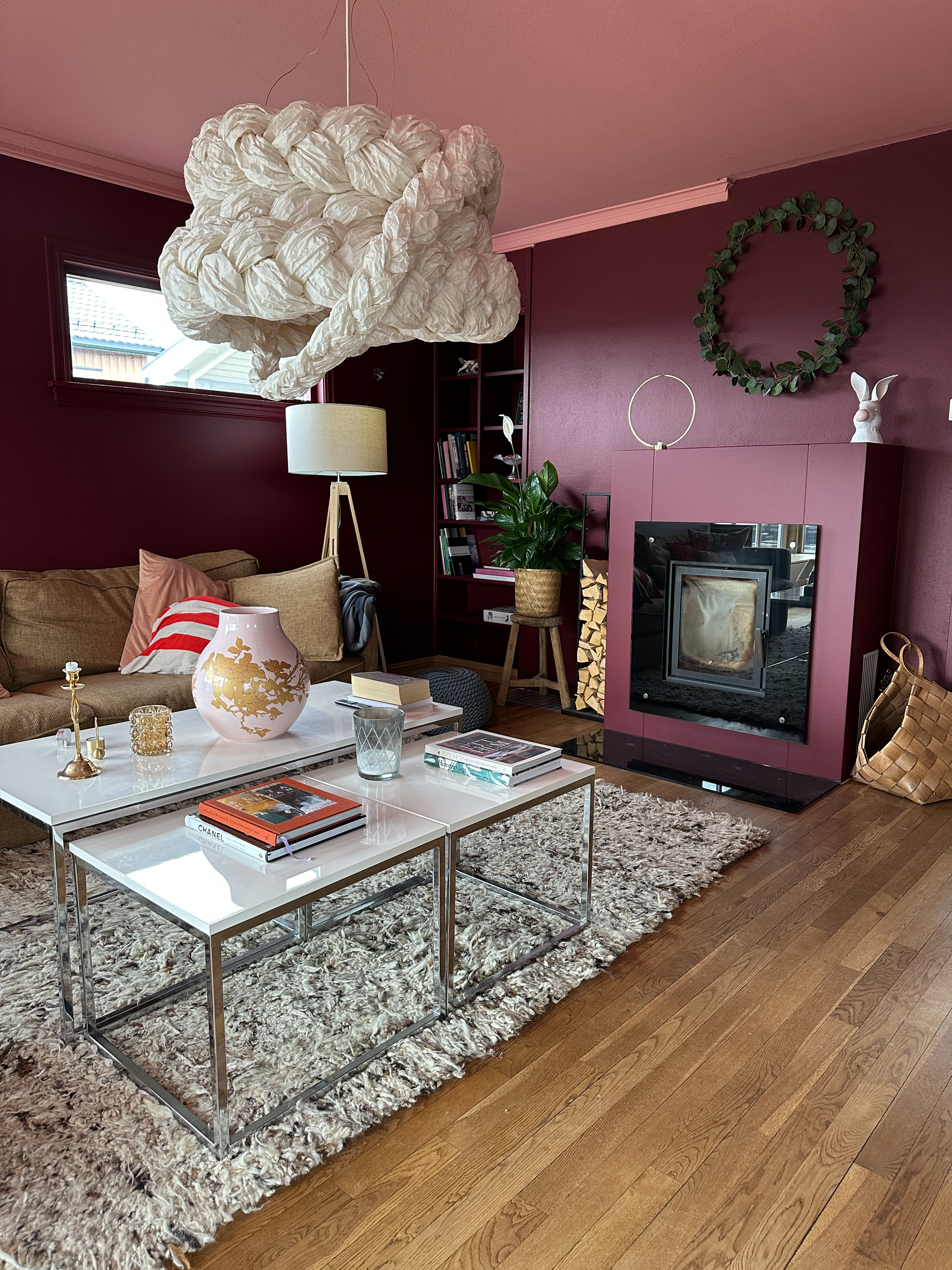 Vegg malt i farge Wine in Warsaw