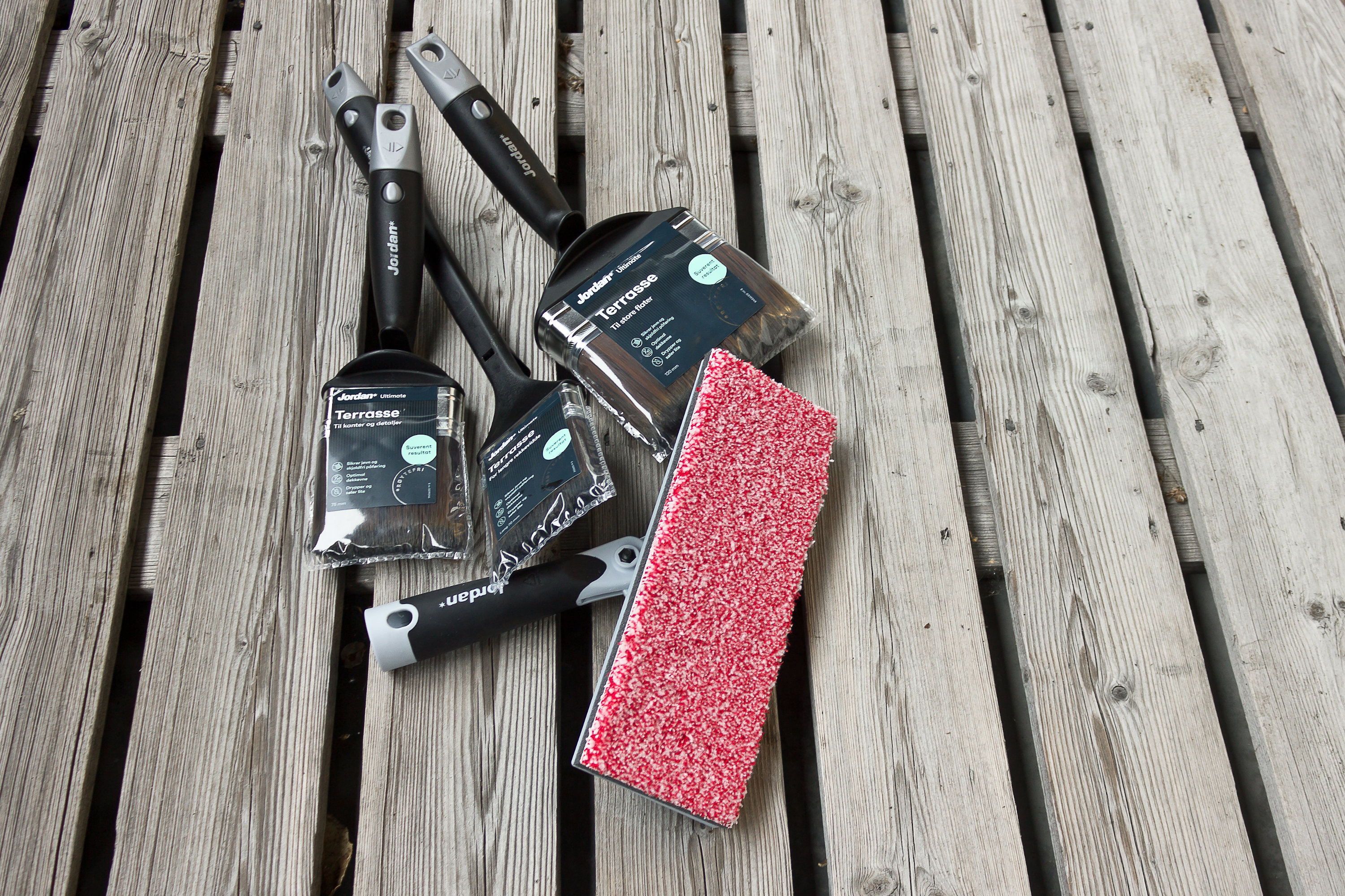 Sats på kvalitet, og kjøp heller for mange pensler enn for få. Lever tilbake de du ikke trenger.