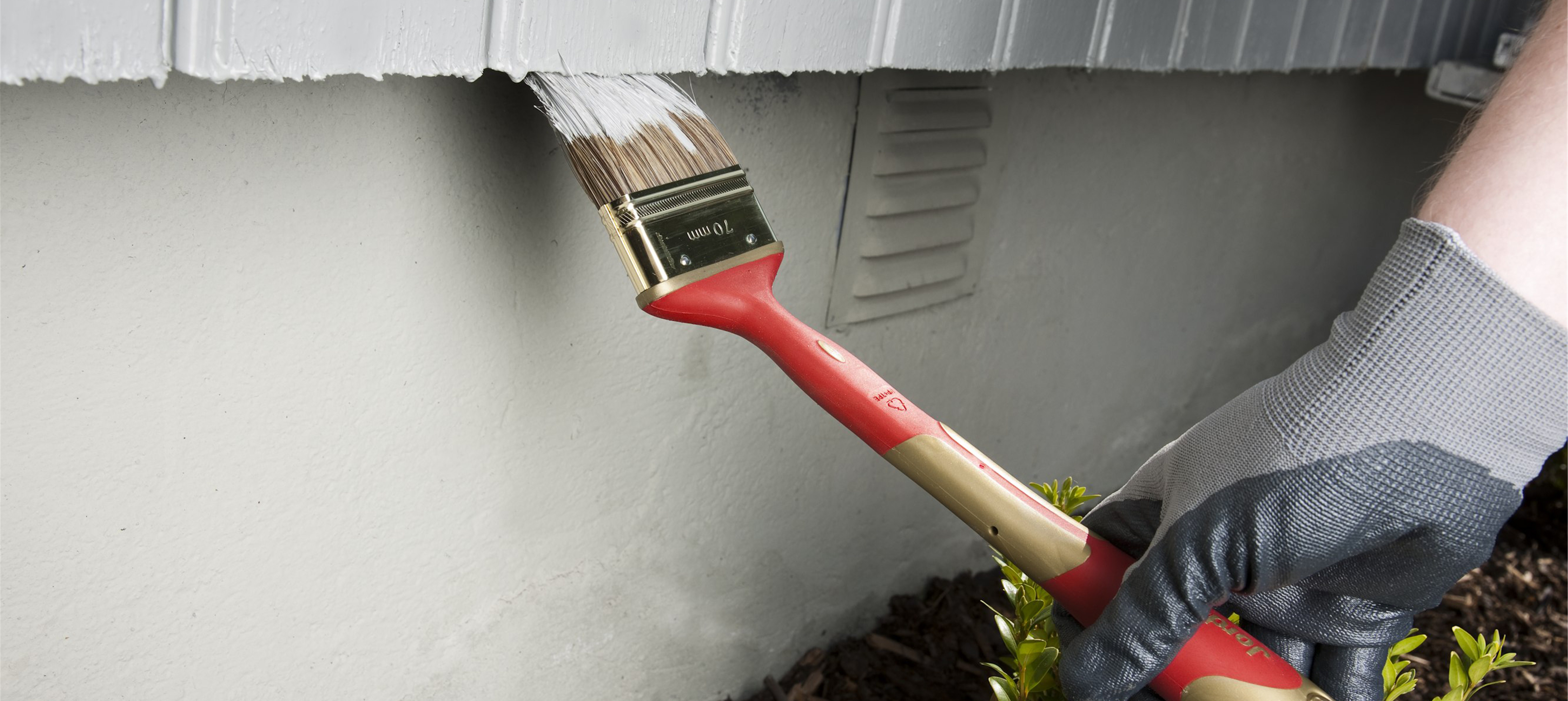 Nå opp og inn med langpensel