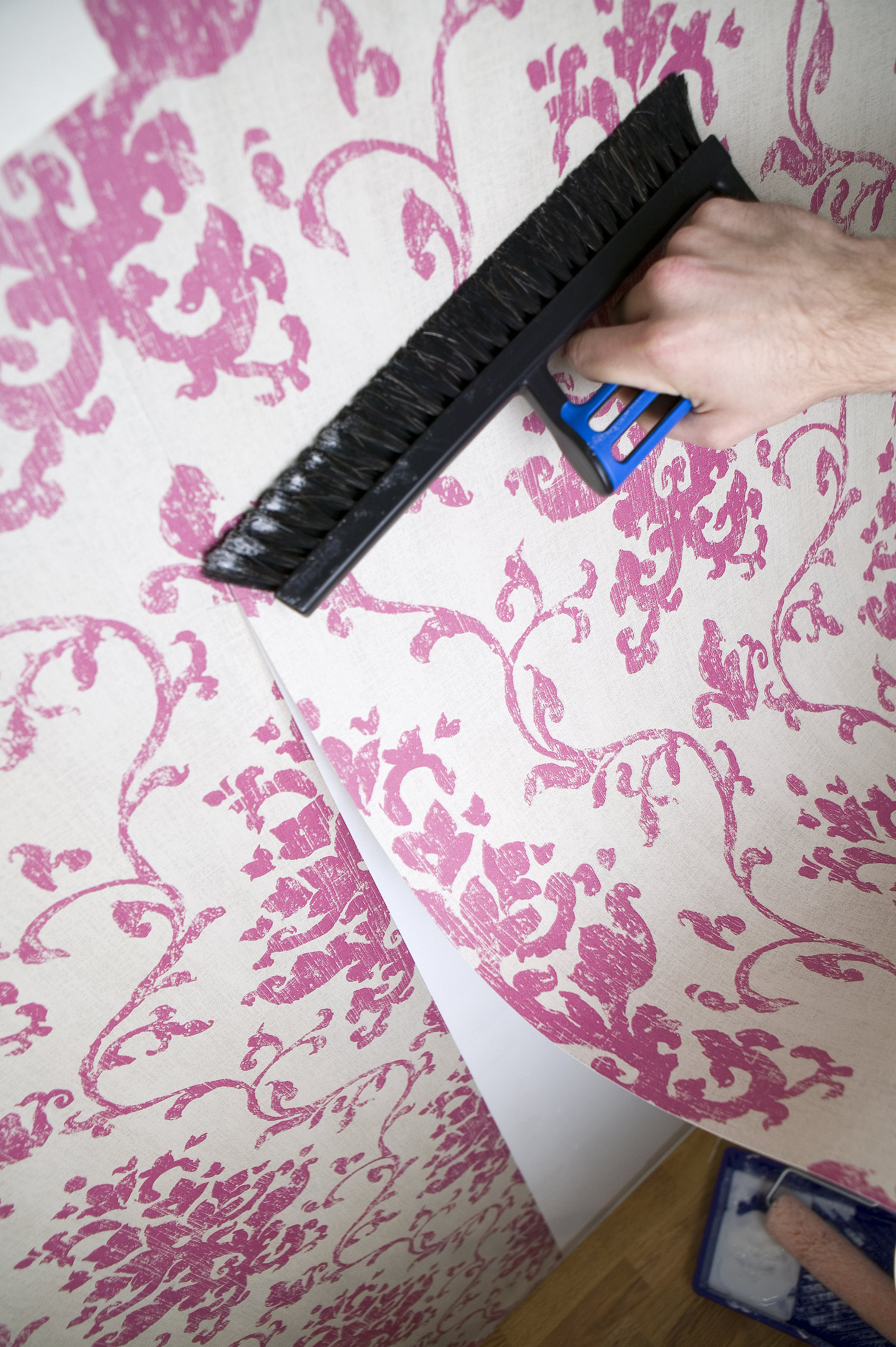 Tapetleverandørene merker trøkket også om sommeren.