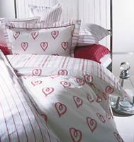 Høstens farger er tema i de nye sengesettene Nordisk Fjer nylig har lansert under sitt merkenavn Turiform. I tillegg kommer en mer ungdommelig inspirert julekolleksjon.