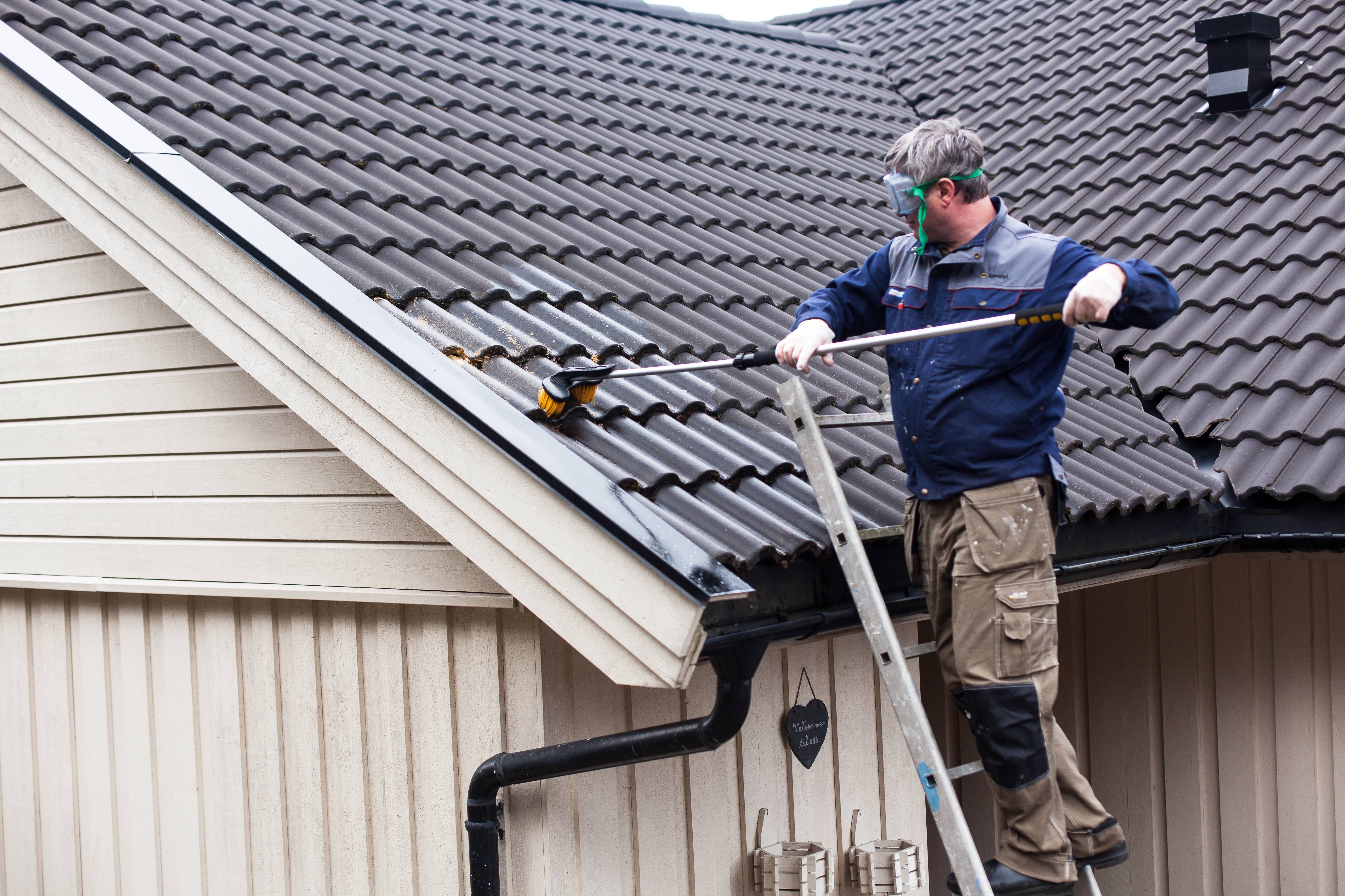 Taket trenger også rengjøring
