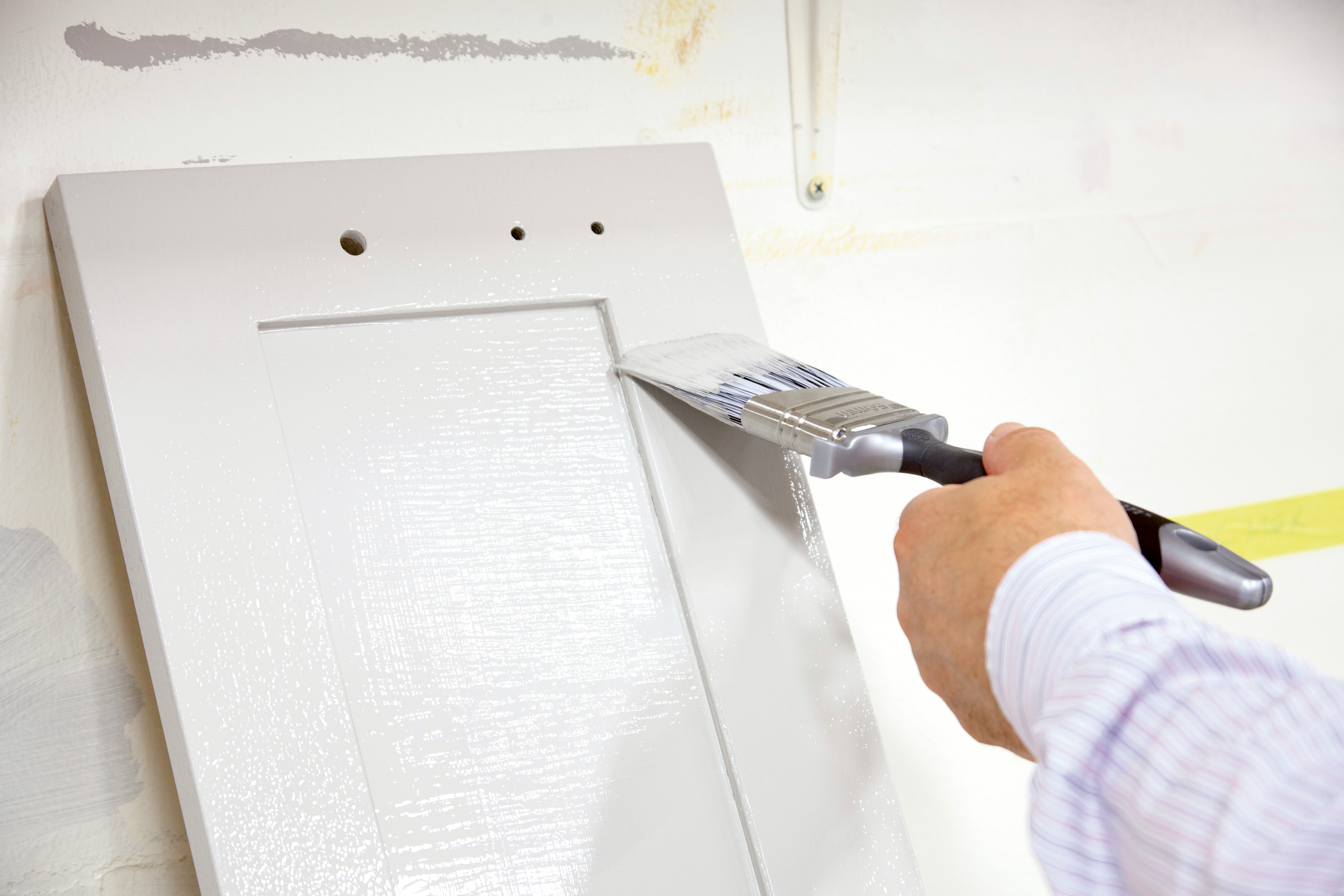 Slik maler du kjøkkeninnredningen