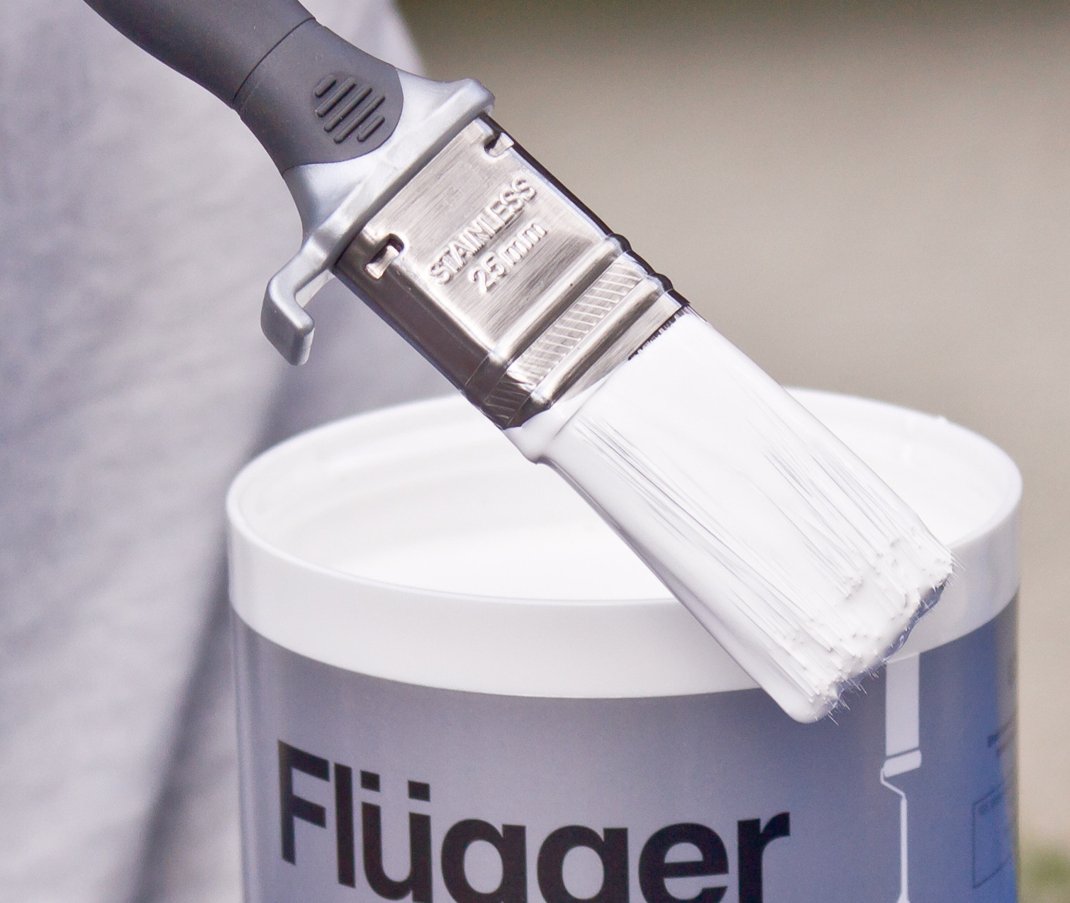 dupp lite av penseleen