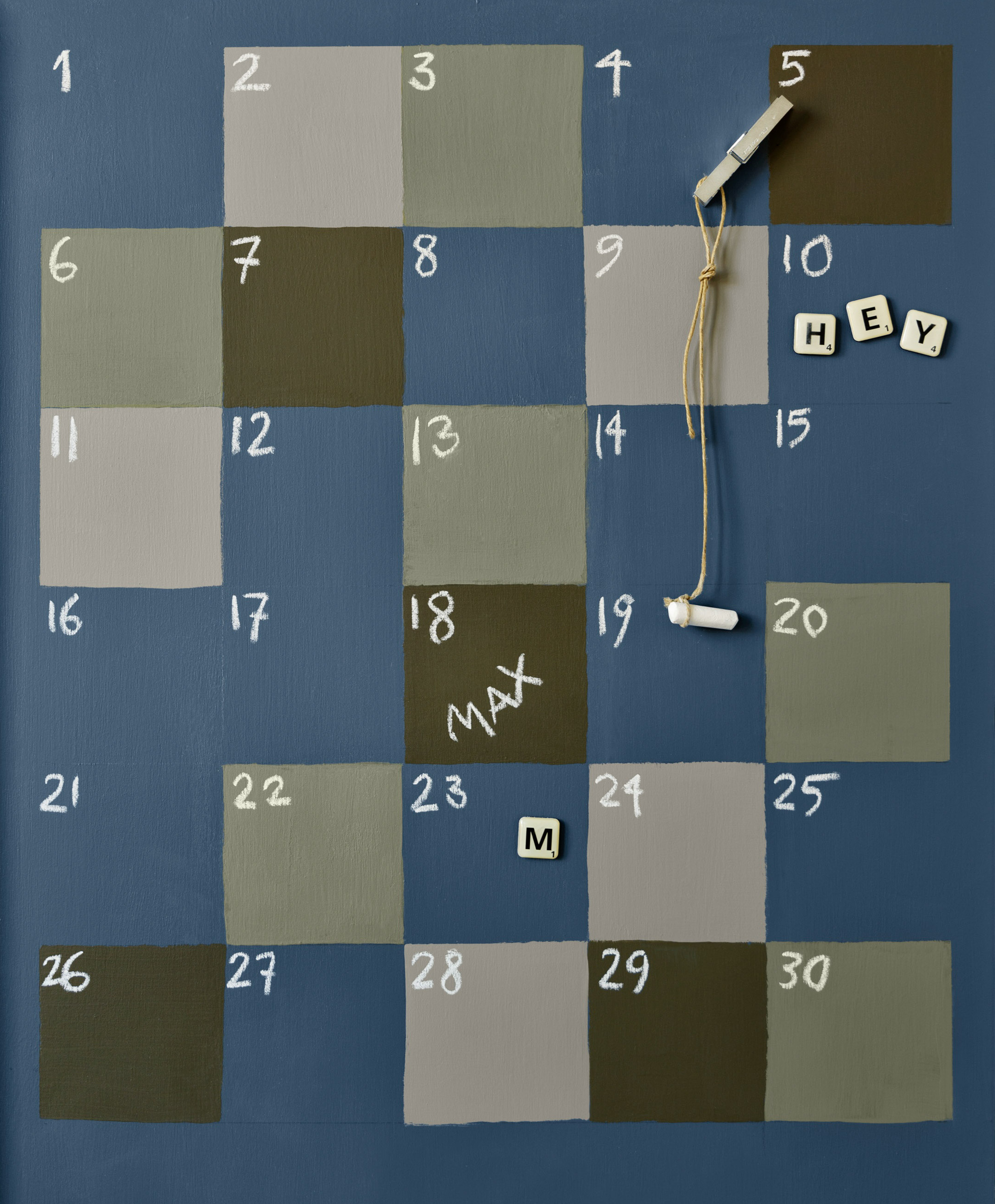 RYDDIG: Mal en tavle på veggen med tavlemaling. (Foto: Beckers)