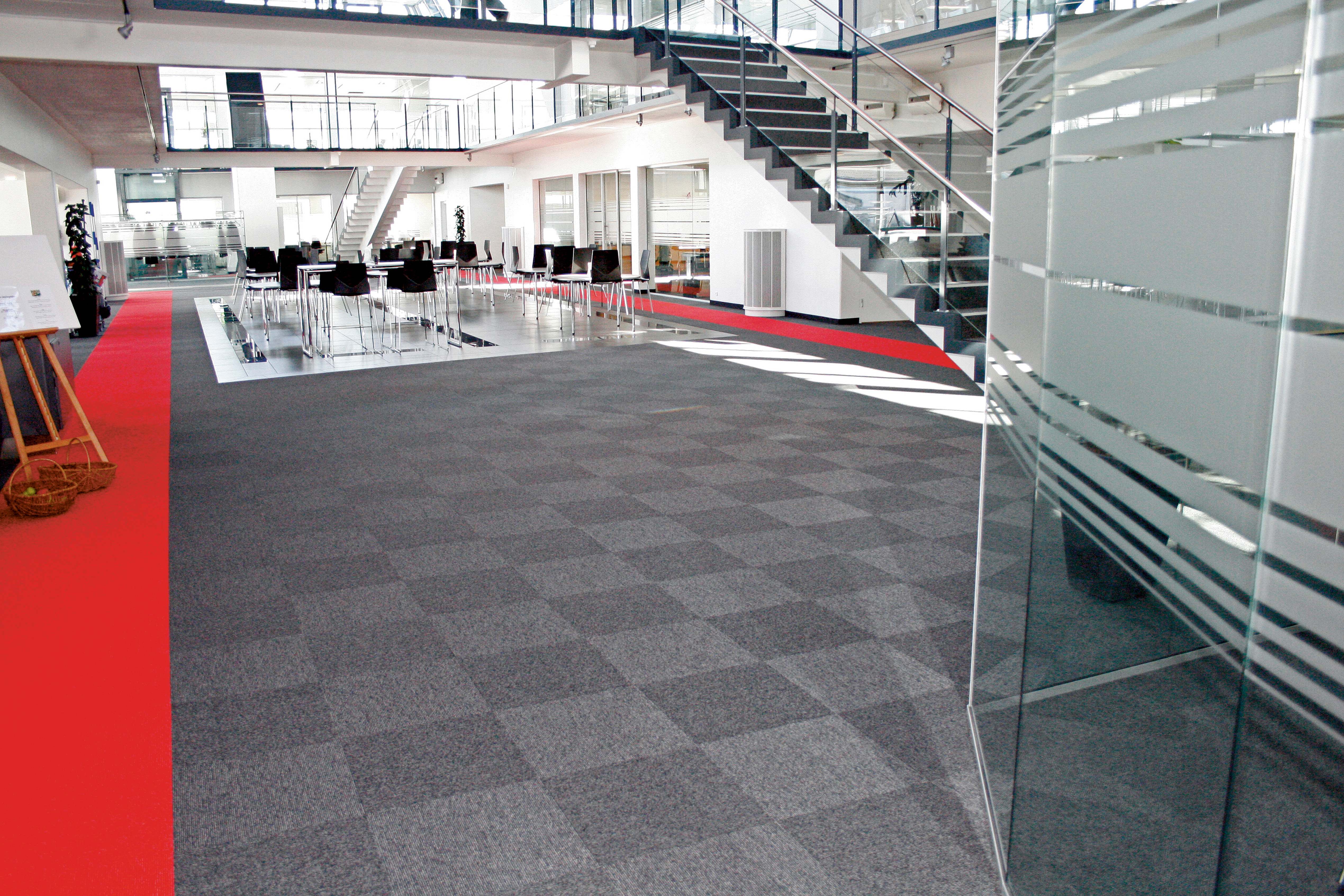 Nå vil 'alle' ha tepper på kontoret