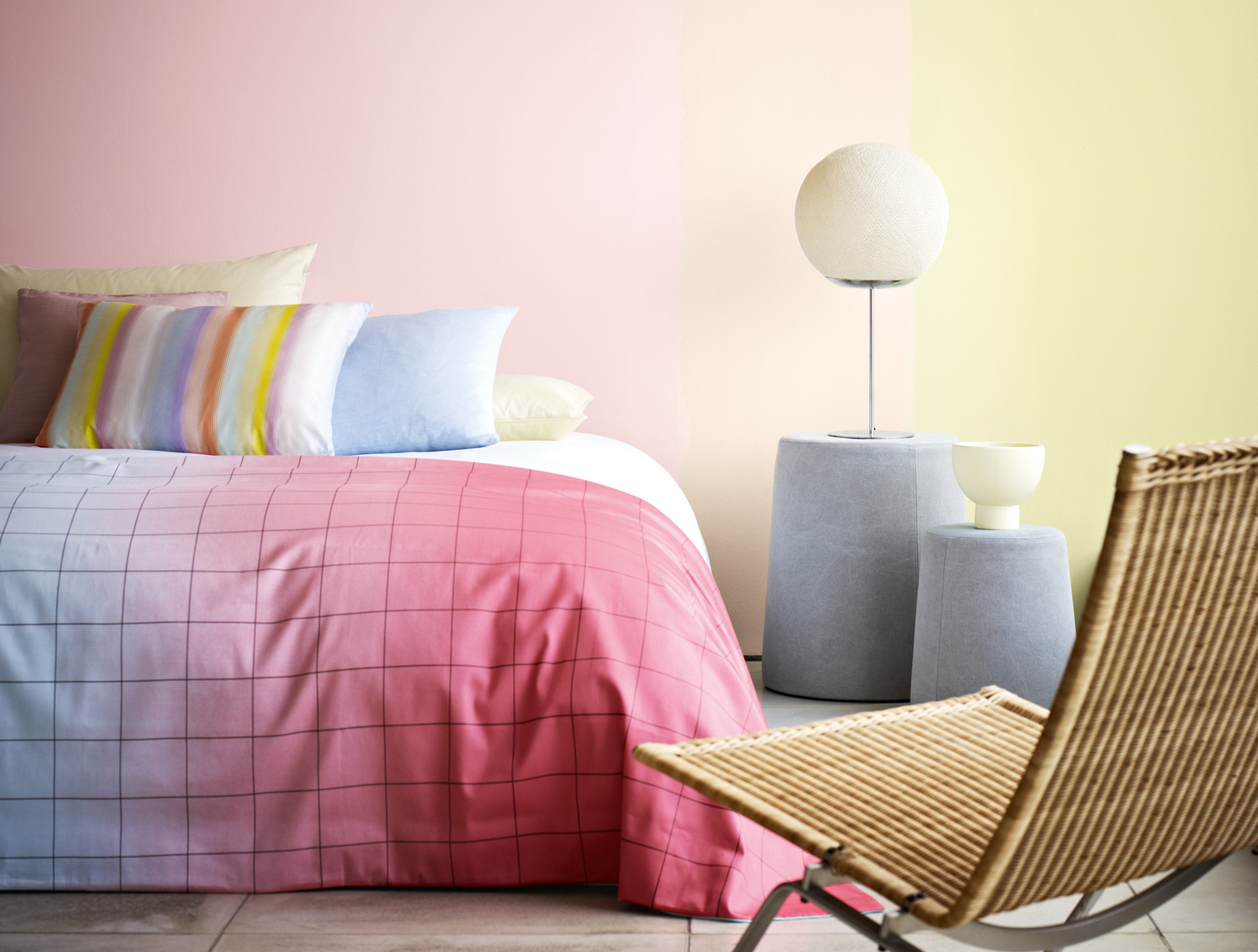 KRYDDER: Vi trenger alle litt krydder på soverommet – og du kan gjøre mye gøy med maling! (Foto: Nordsjö)