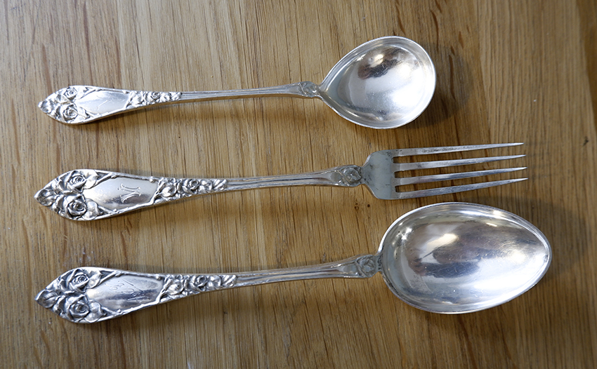 Sølvpuss med krystallsoda