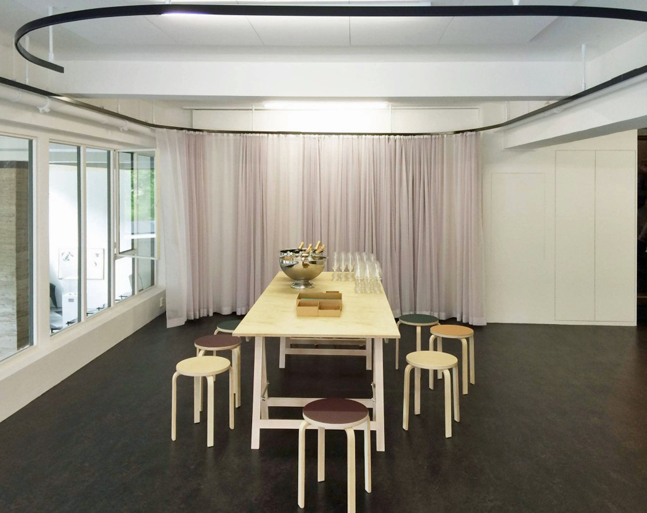 Sitter godt på linoleum