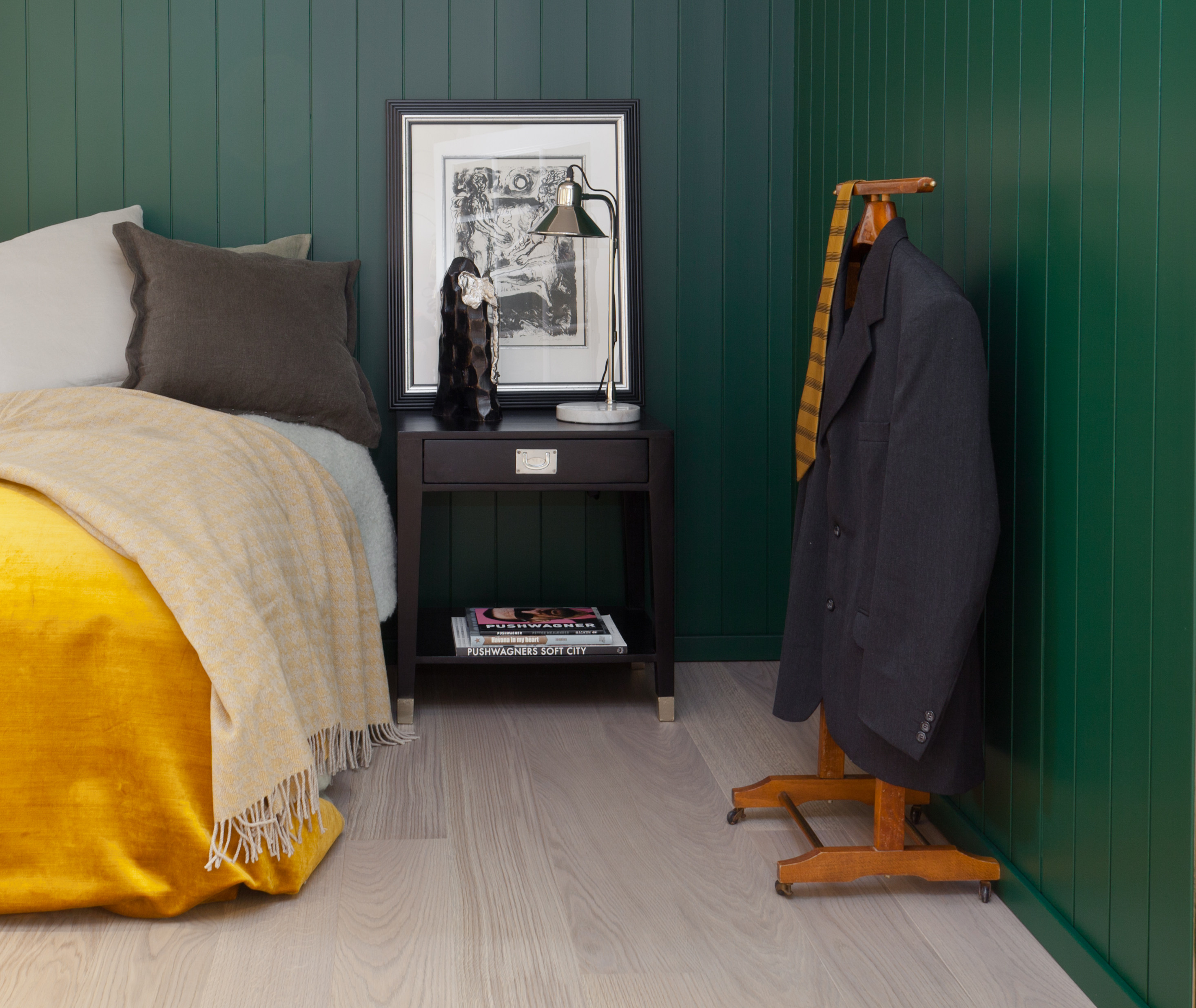 Urbant og moderne med malt panel