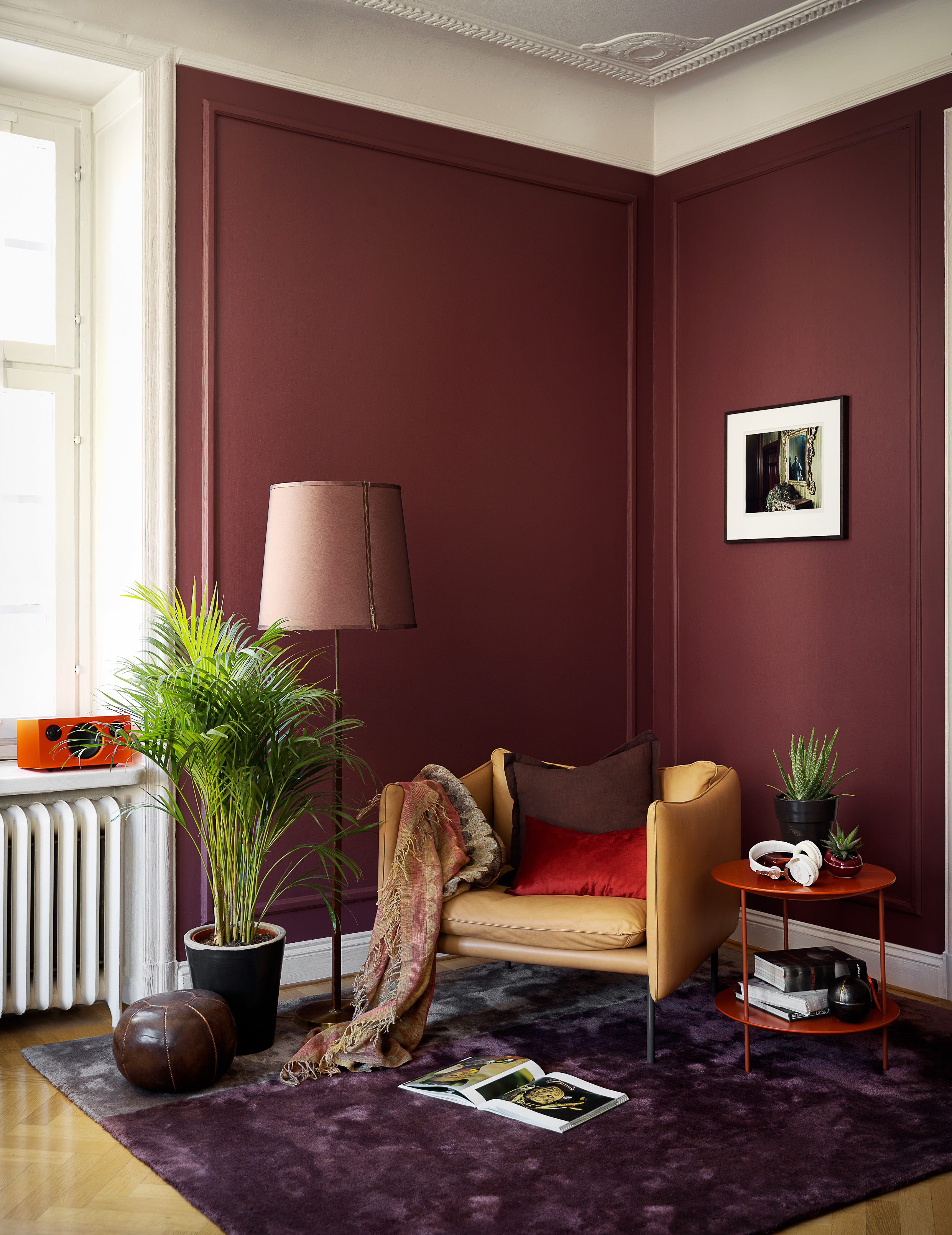 Dype rødfarger til vegg