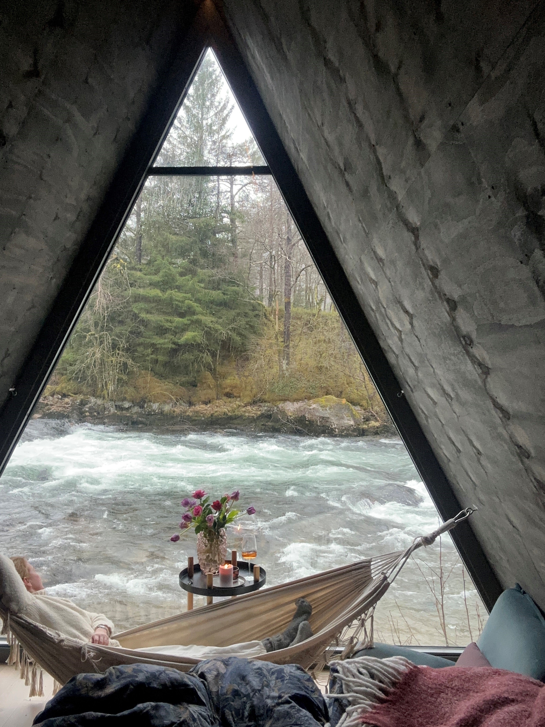 natur elv trekant hytte