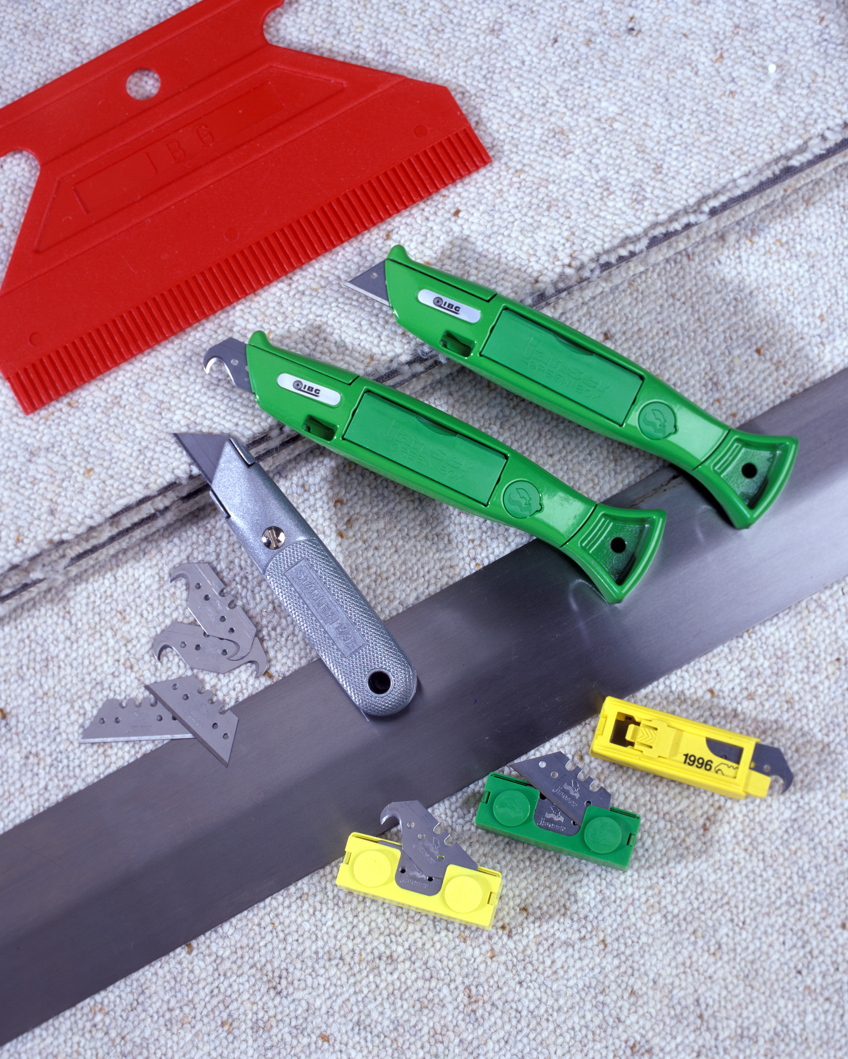 Hvordan legger jeg et heldekkende teppe?