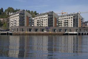 Lysaker, tettstedet på grensen mellom Oslo og Bærum, er blitt et næringslivssenter med store kontorbygg. Da Finas gamle oljehavn skulle bebygges var det naturlig å tenke ennå flere næringsbygg. Men slik gikk det ikke.