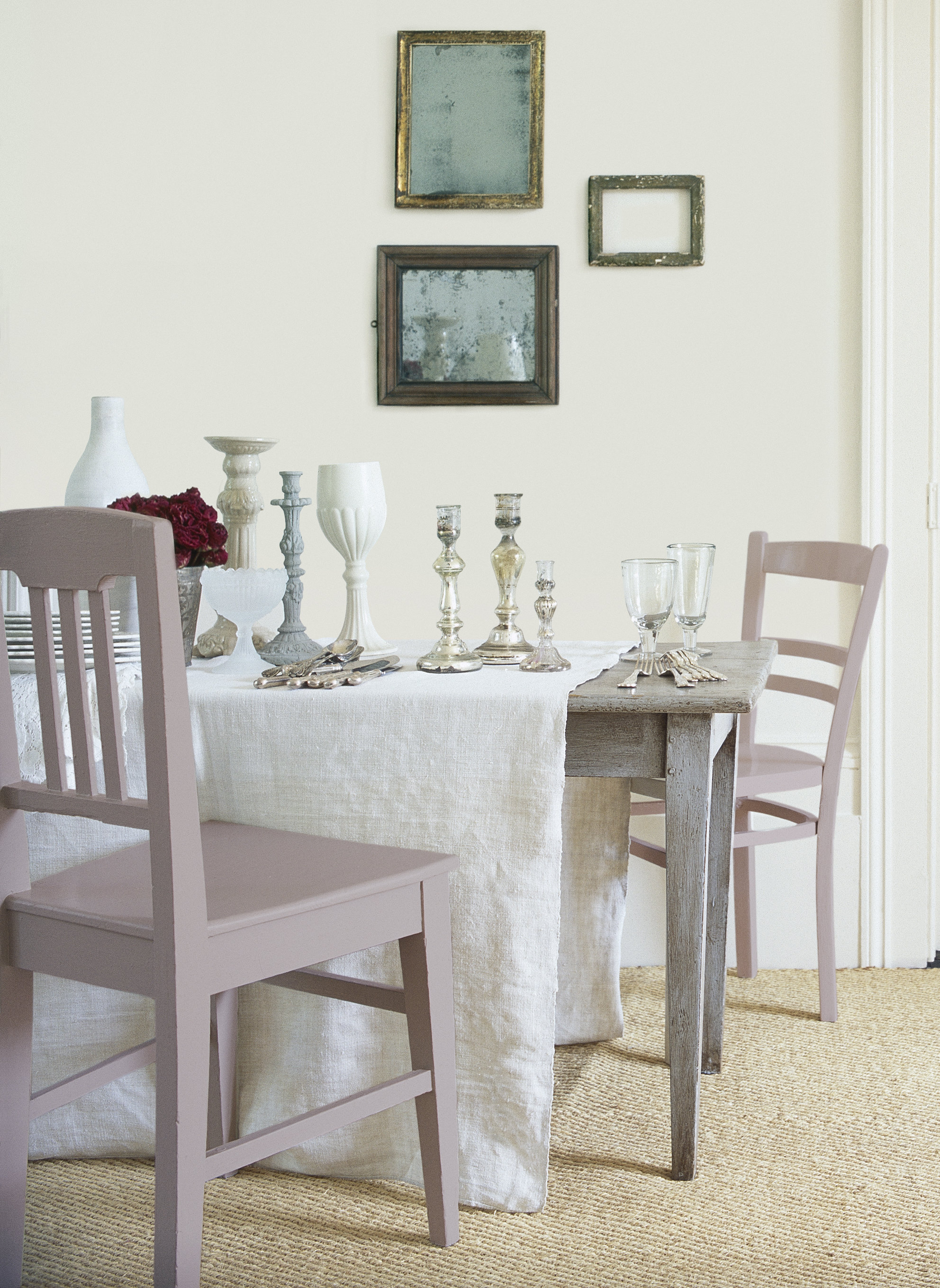 Selv slitte, gamle gjenstander kan gjenopplives gjennom smart bruk av maling, slik at du kan få dem akkurat slik du selv vil.