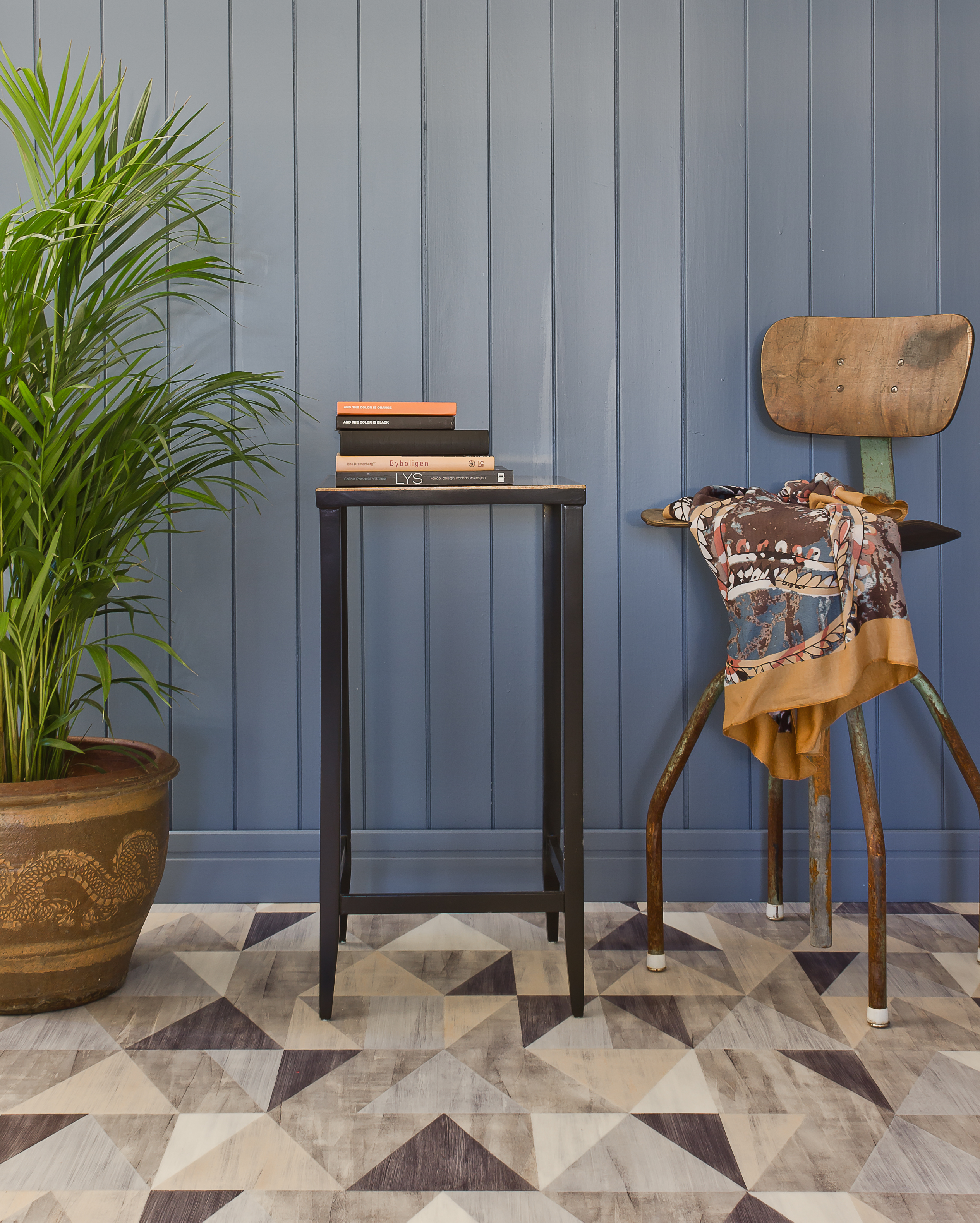 panel malt matt i blått