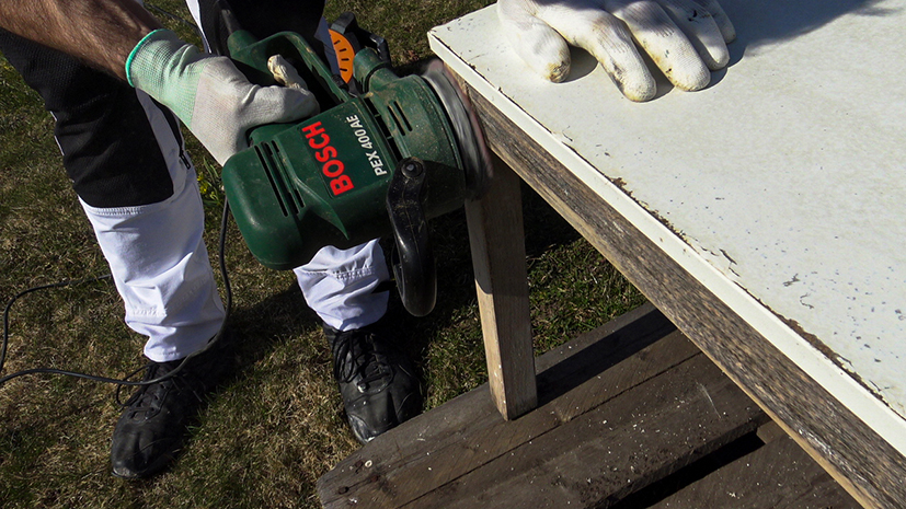 Puss over med en hobby-slipemaskin.