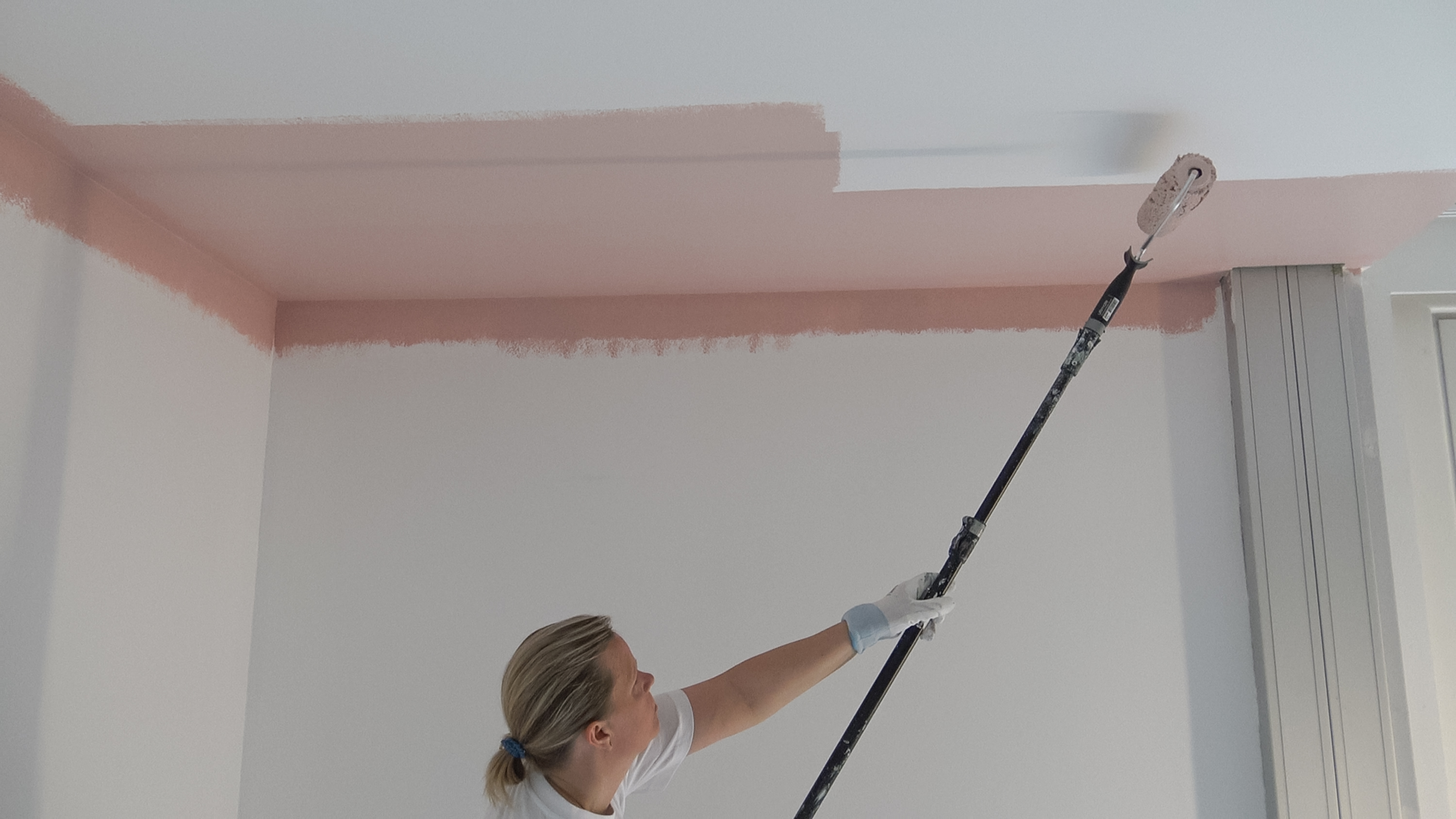 Slik maler du et tak, steg for steg